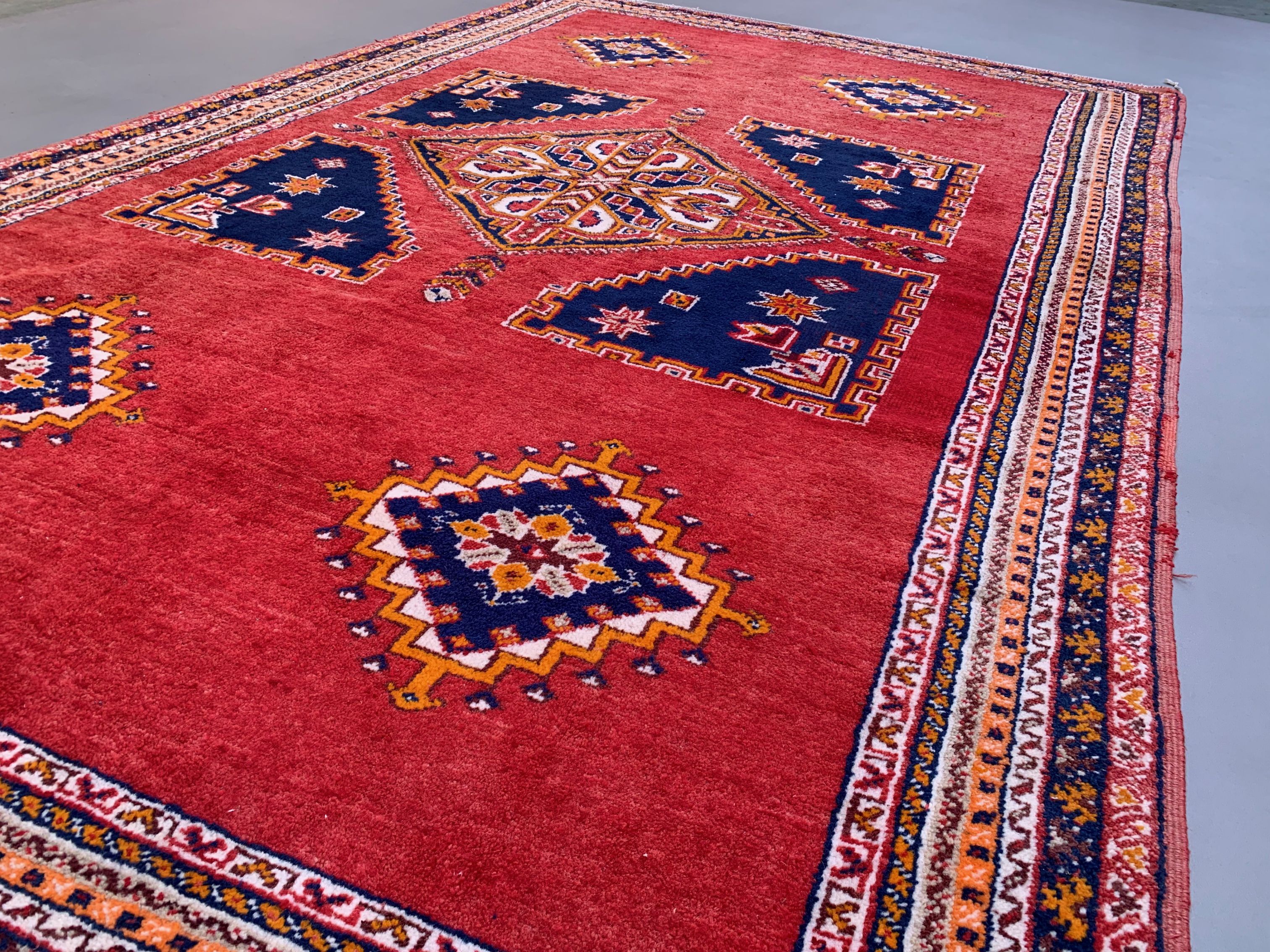 Vintage moroccan rug 320x201 cm tazenacht berber atlas, tribal red, blue large
