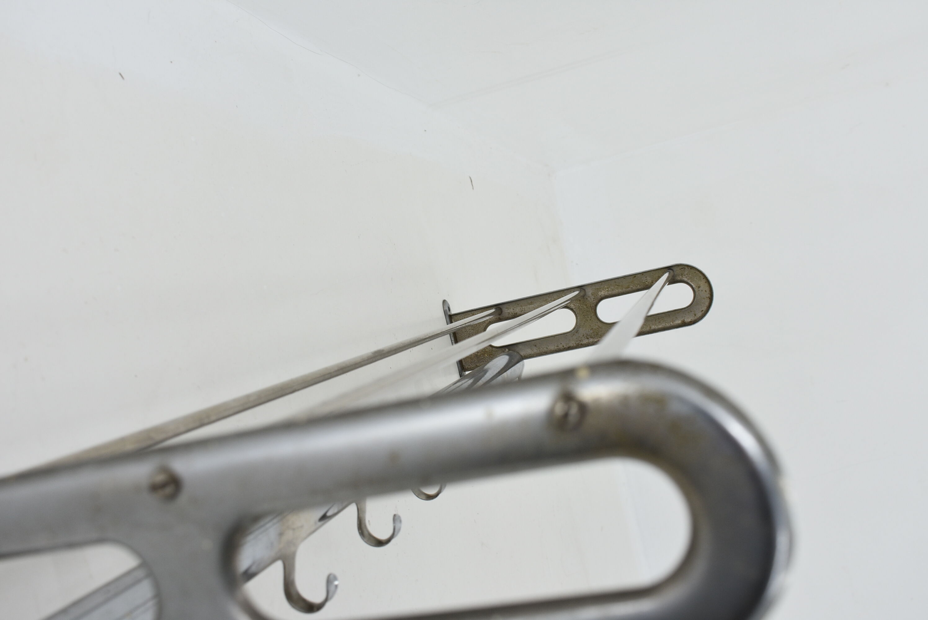 Portemanteau années 1930