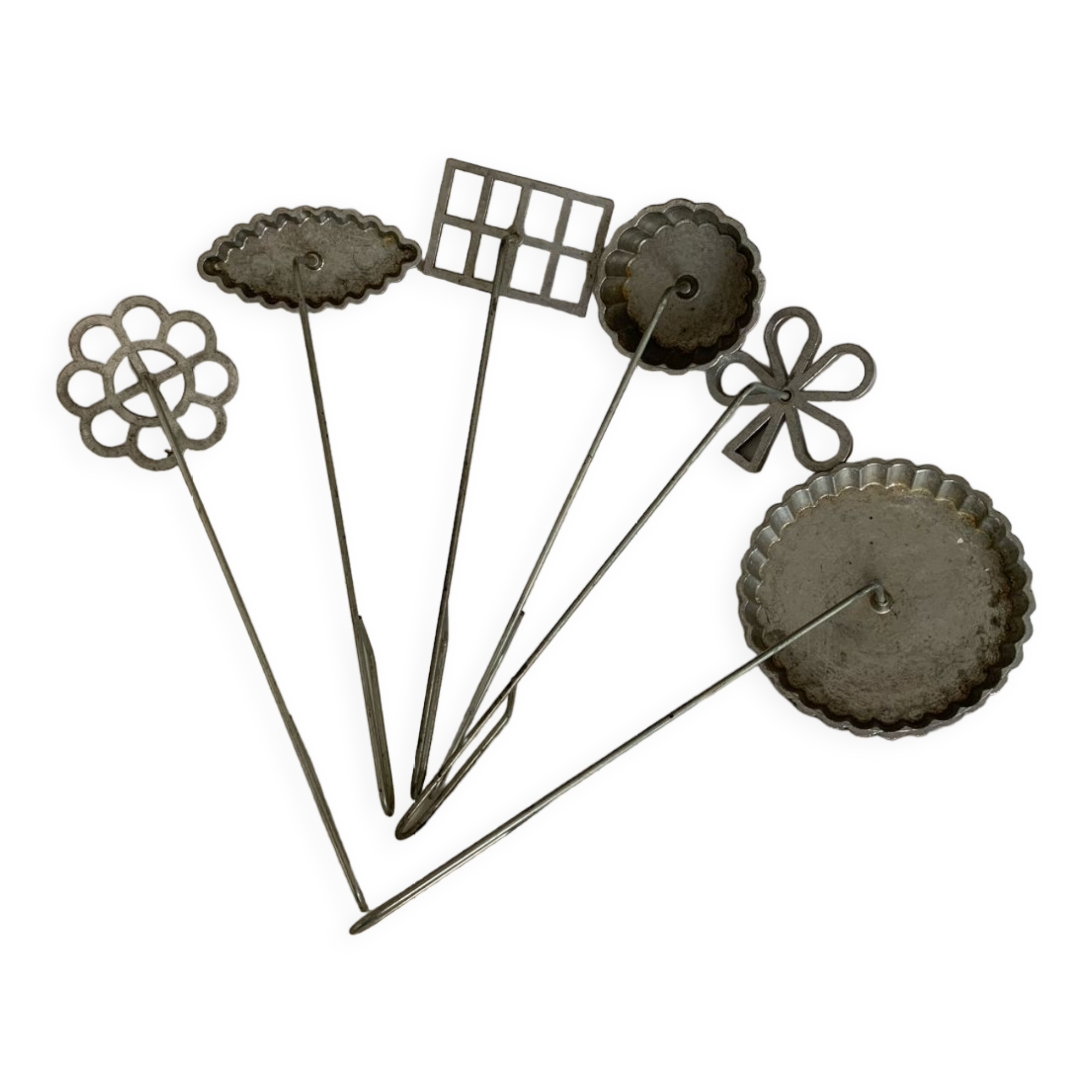 Lot of iron molded with various forms