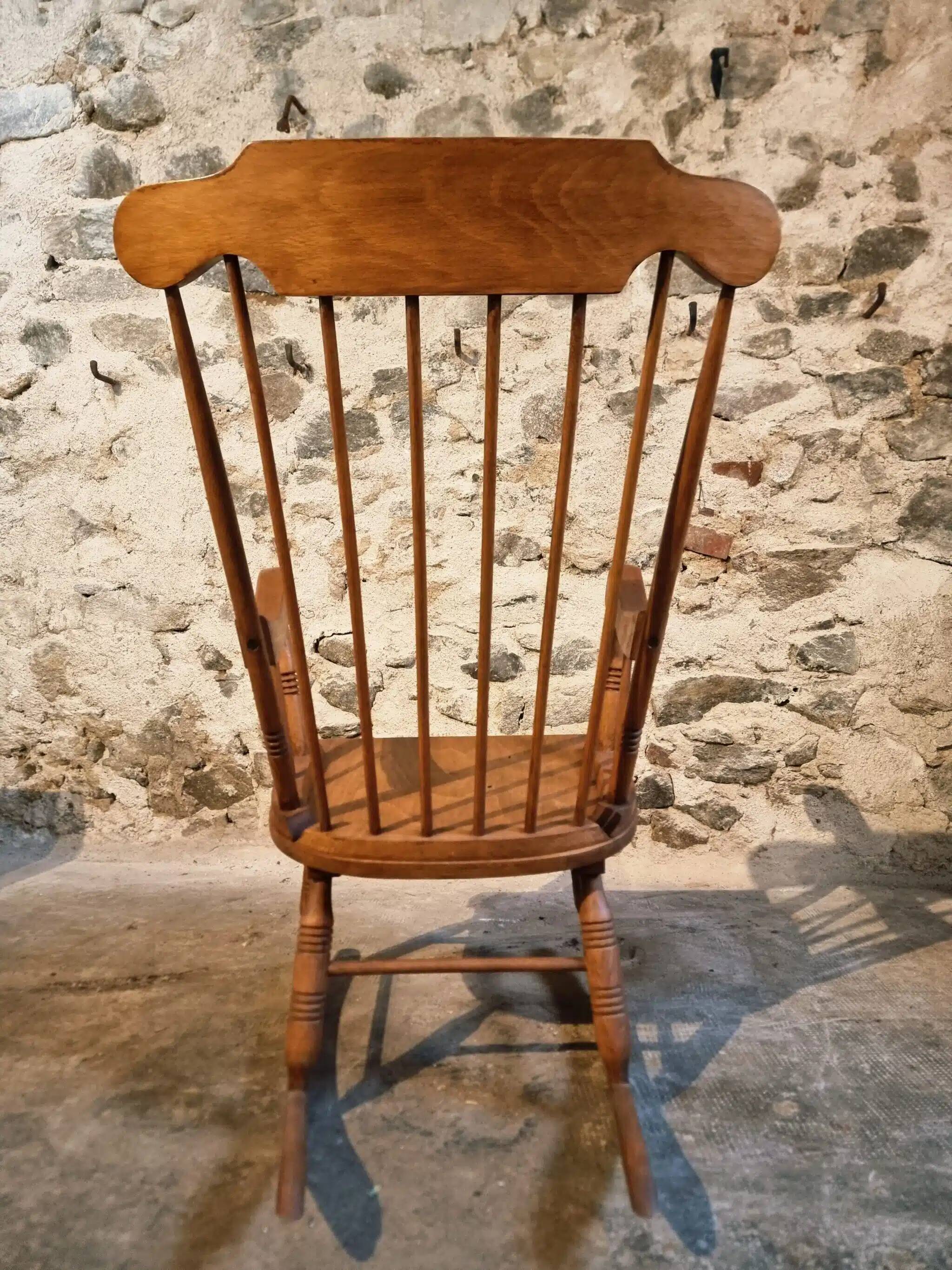 Vintage French Beech Rocking Chair – Mid-20th Century Windsor Style