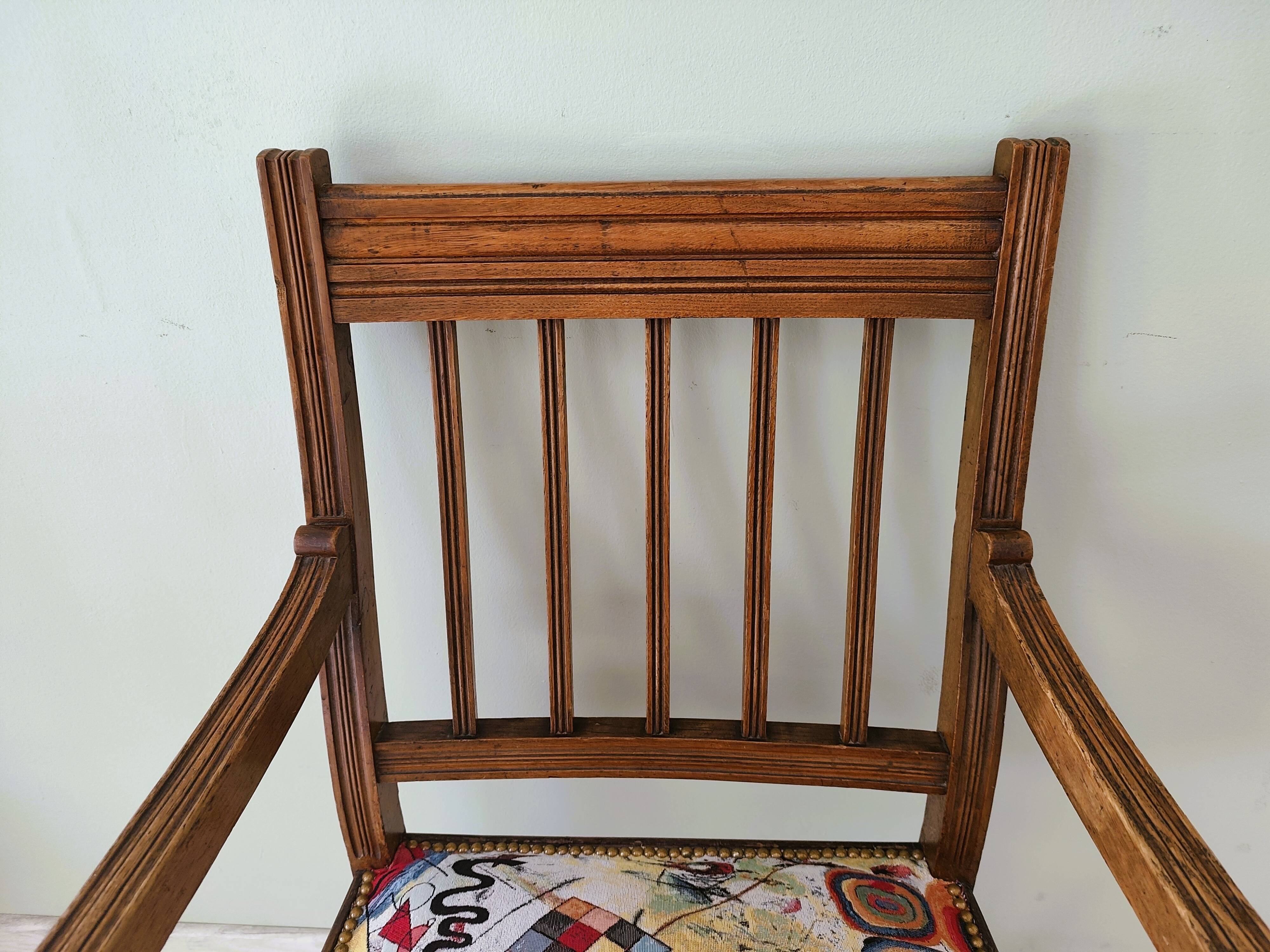 English style armchair in solid wood