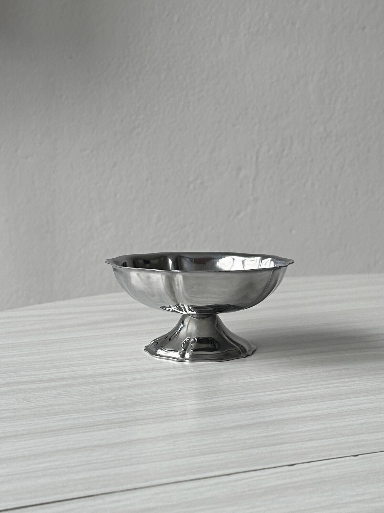 Set of 5 vintage silver-plated ice cream cups