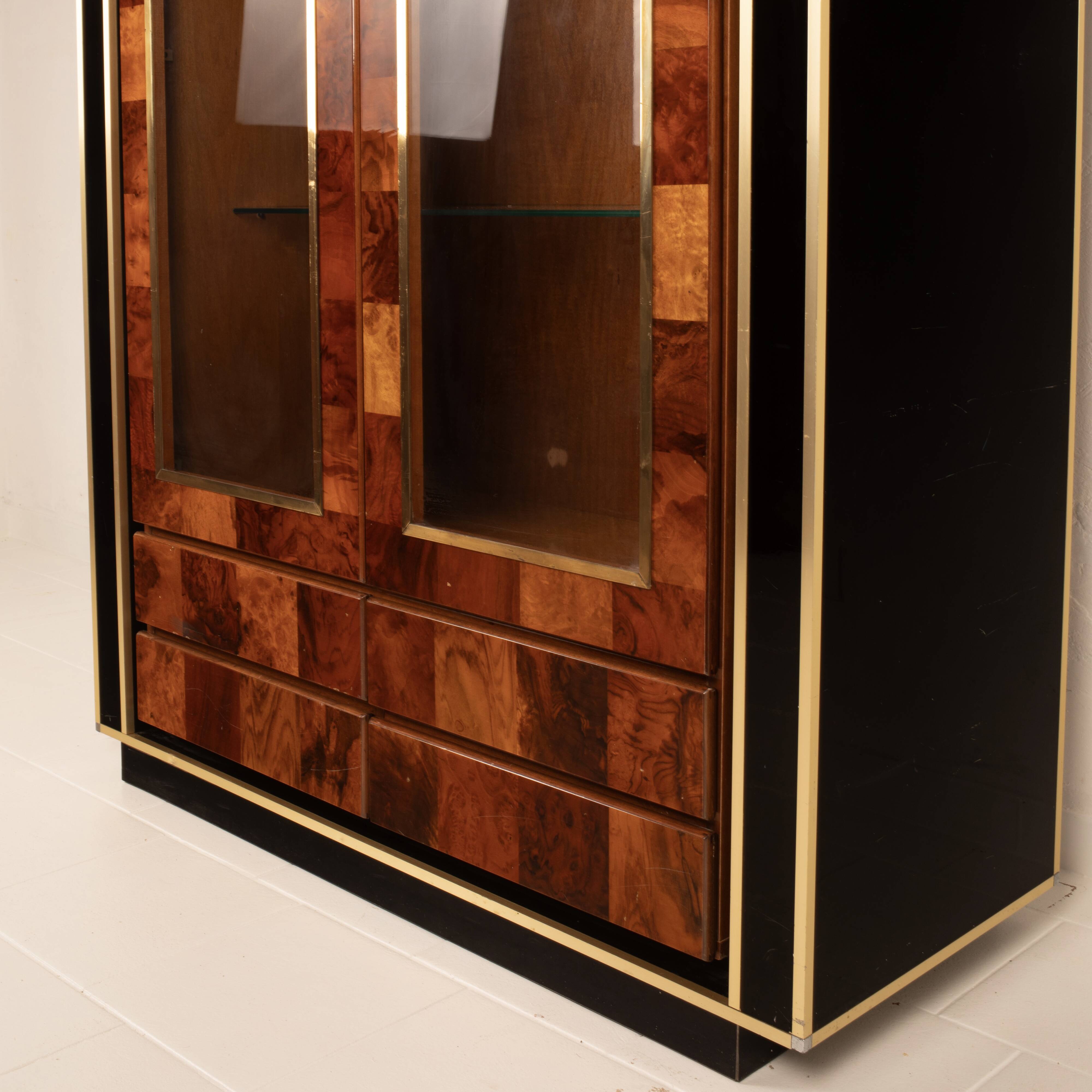 Vitrine en bois de séquoia par Willy Rizzo pour Mario Sabot