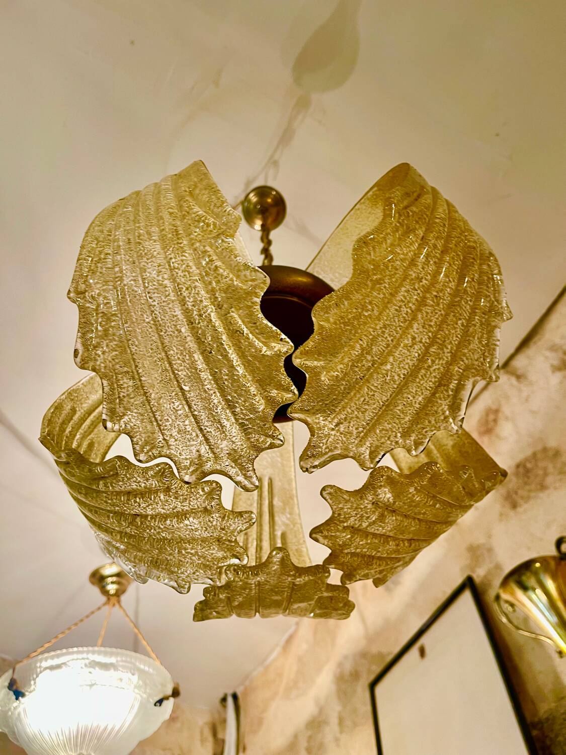 Murano glass chandelier with gold inlay by Barovier Toso, Italy 1960