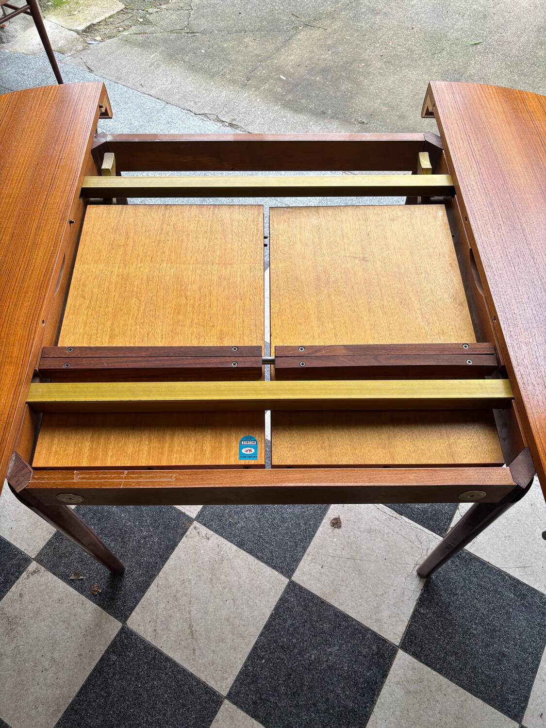 Table extensible en teck vintage