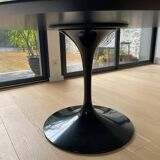 Saarinen table