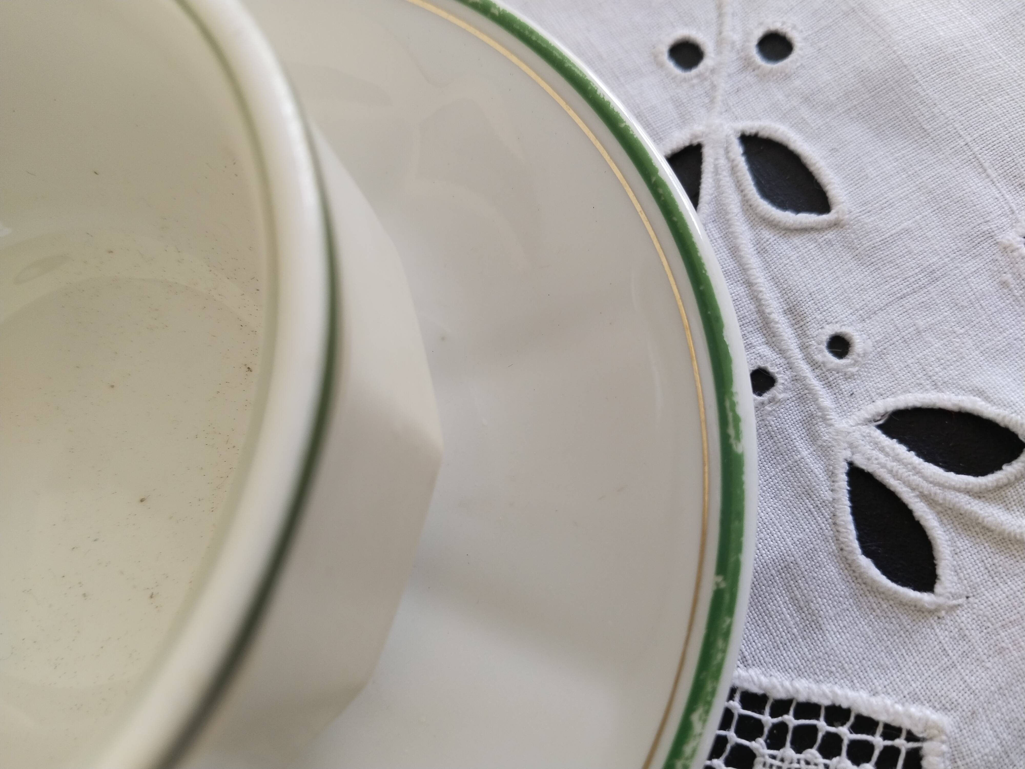 Set of 6 white and green bistro cups, gold rim