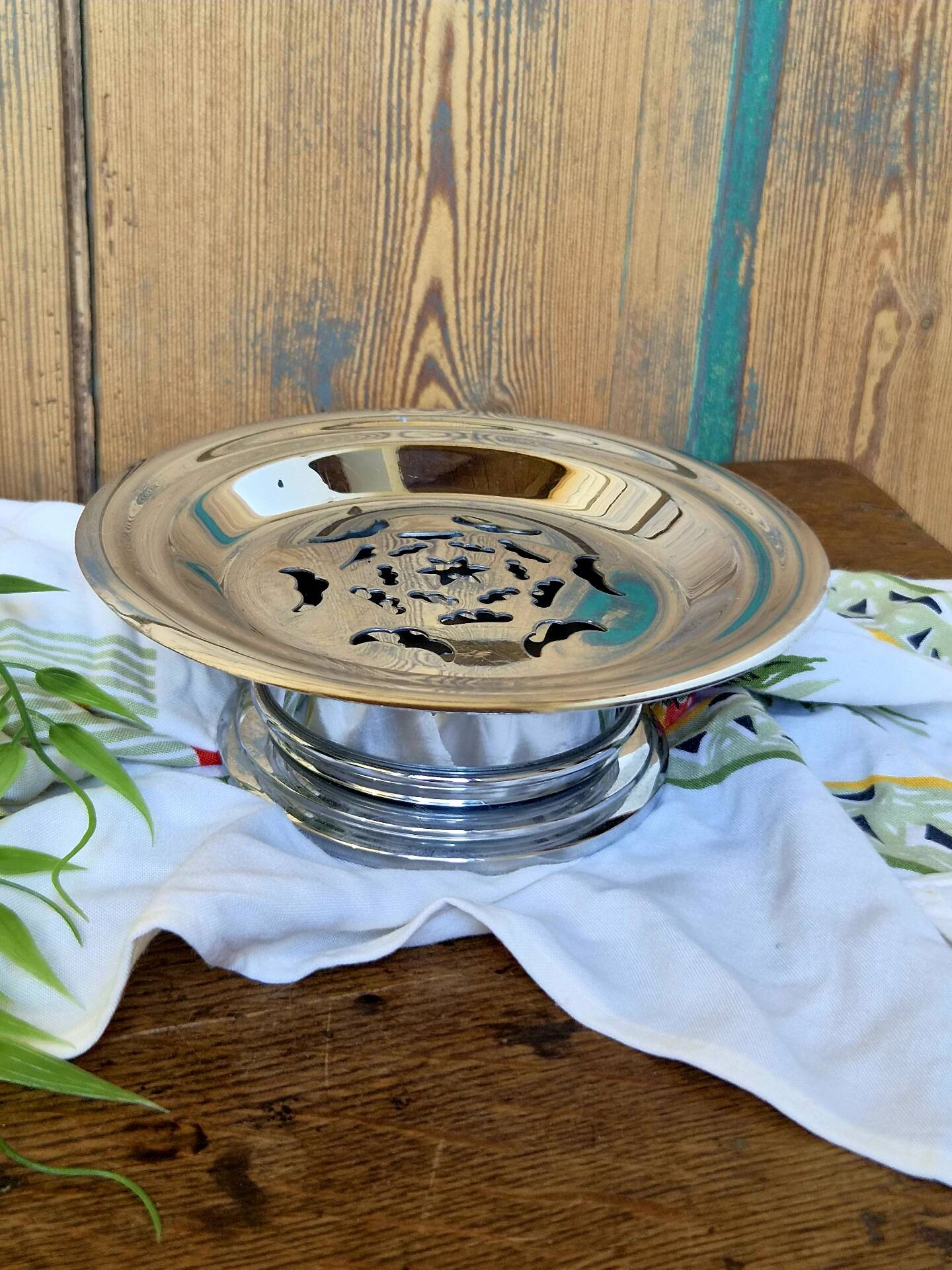 Presse-beurre Coquillor Florador vintage en métal chromé– Art de la ta