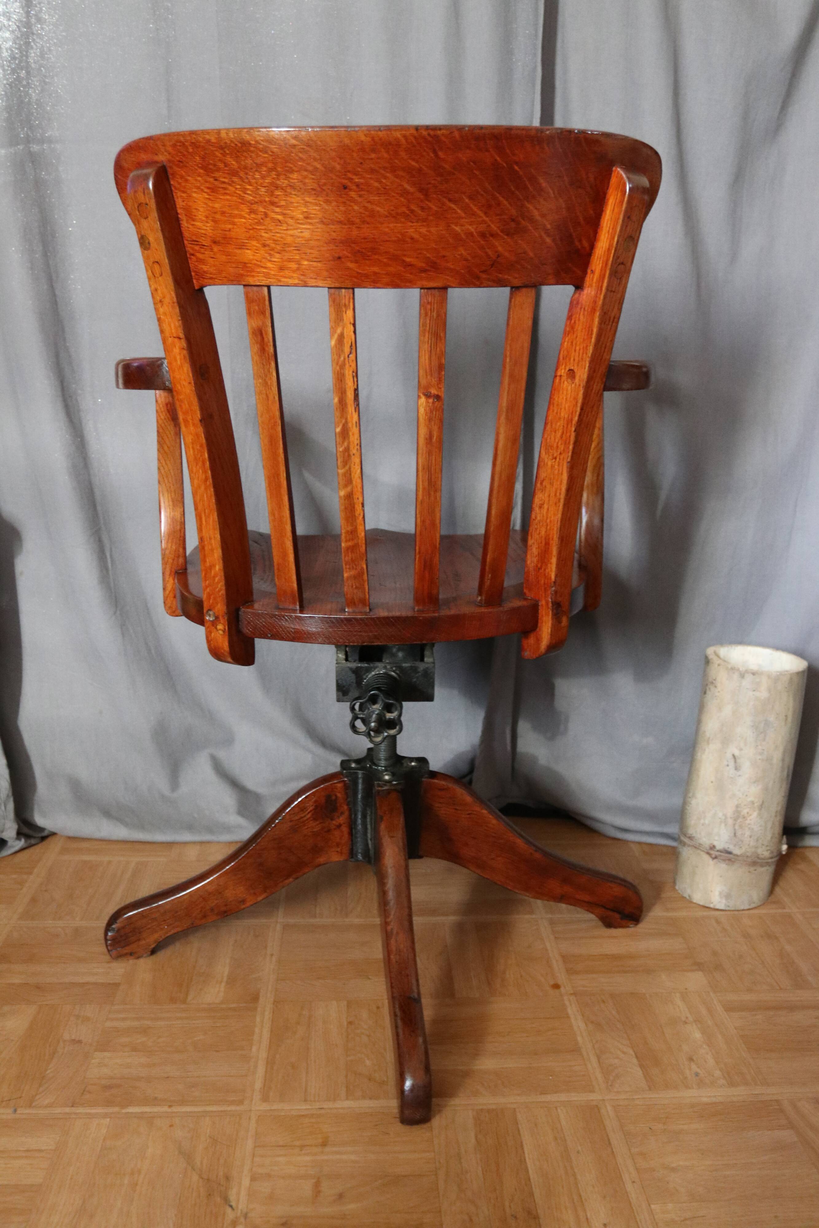American office chair in natural wood