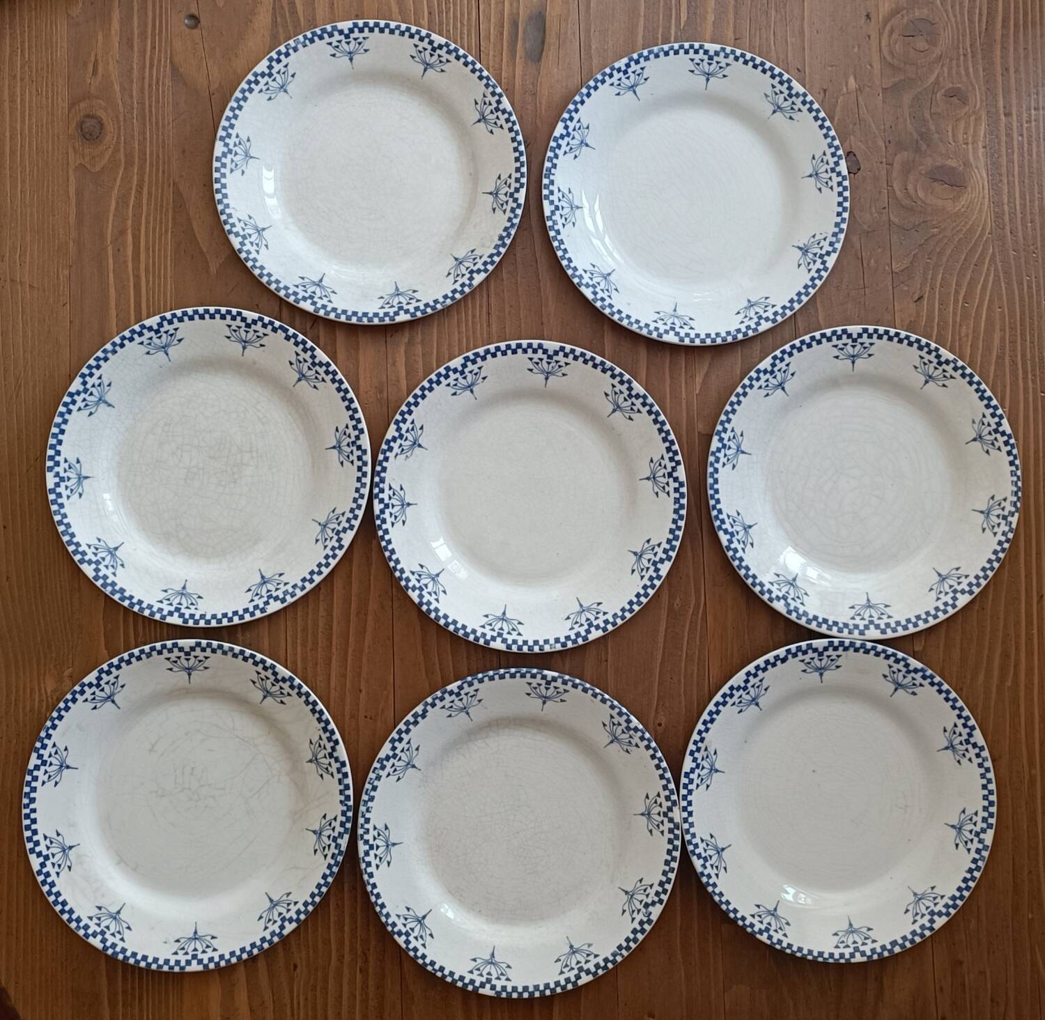 Set of Creil-Montereau Damier plates