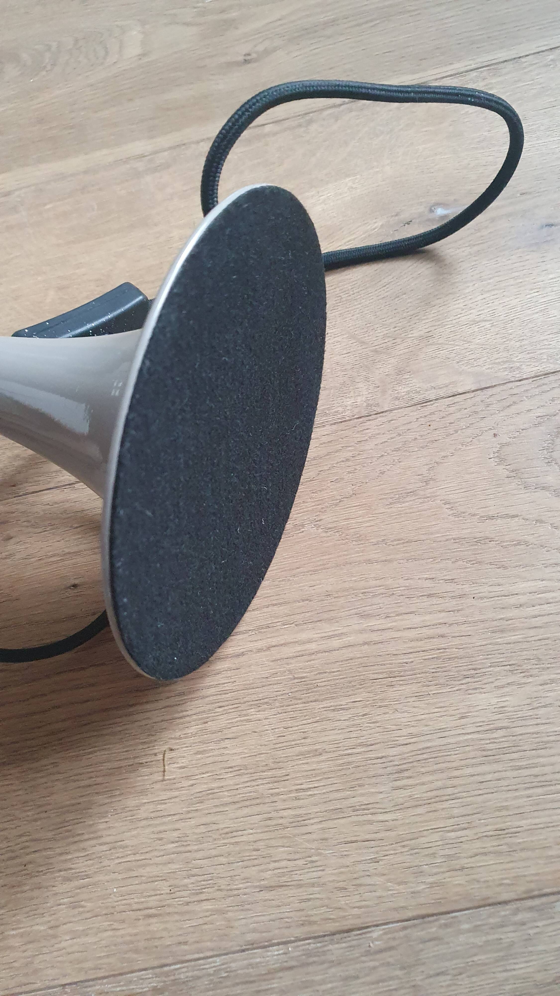 Vintage-inspired desk lamp