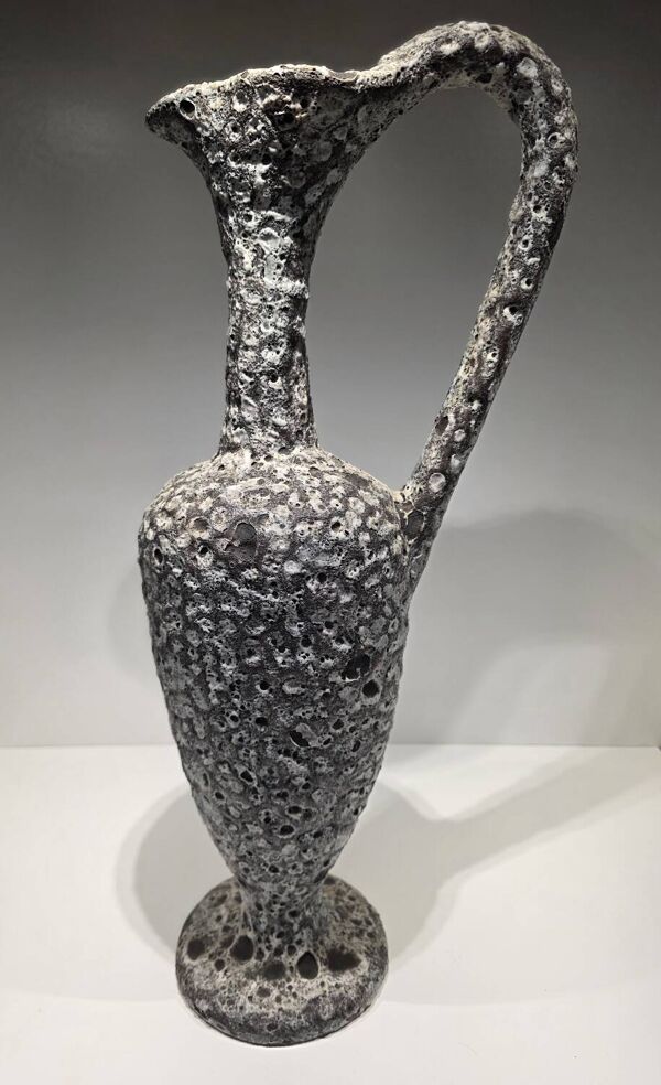Vase aiguière ceramique Lava Annette Roux