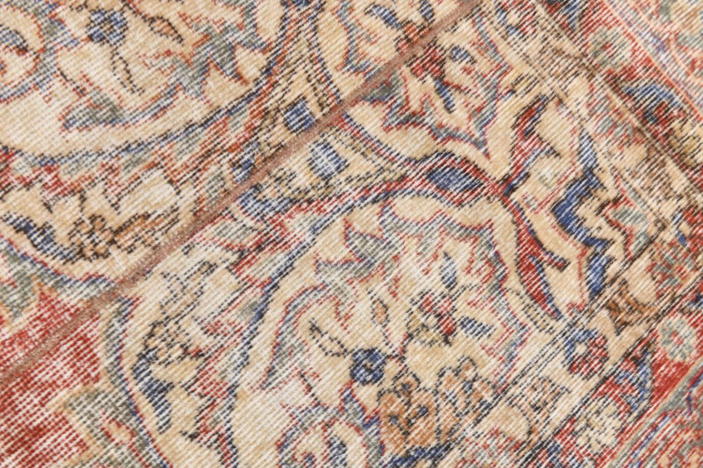 4x7 Red & Cream Vintage Area Rug 126x236Cm SK 17738