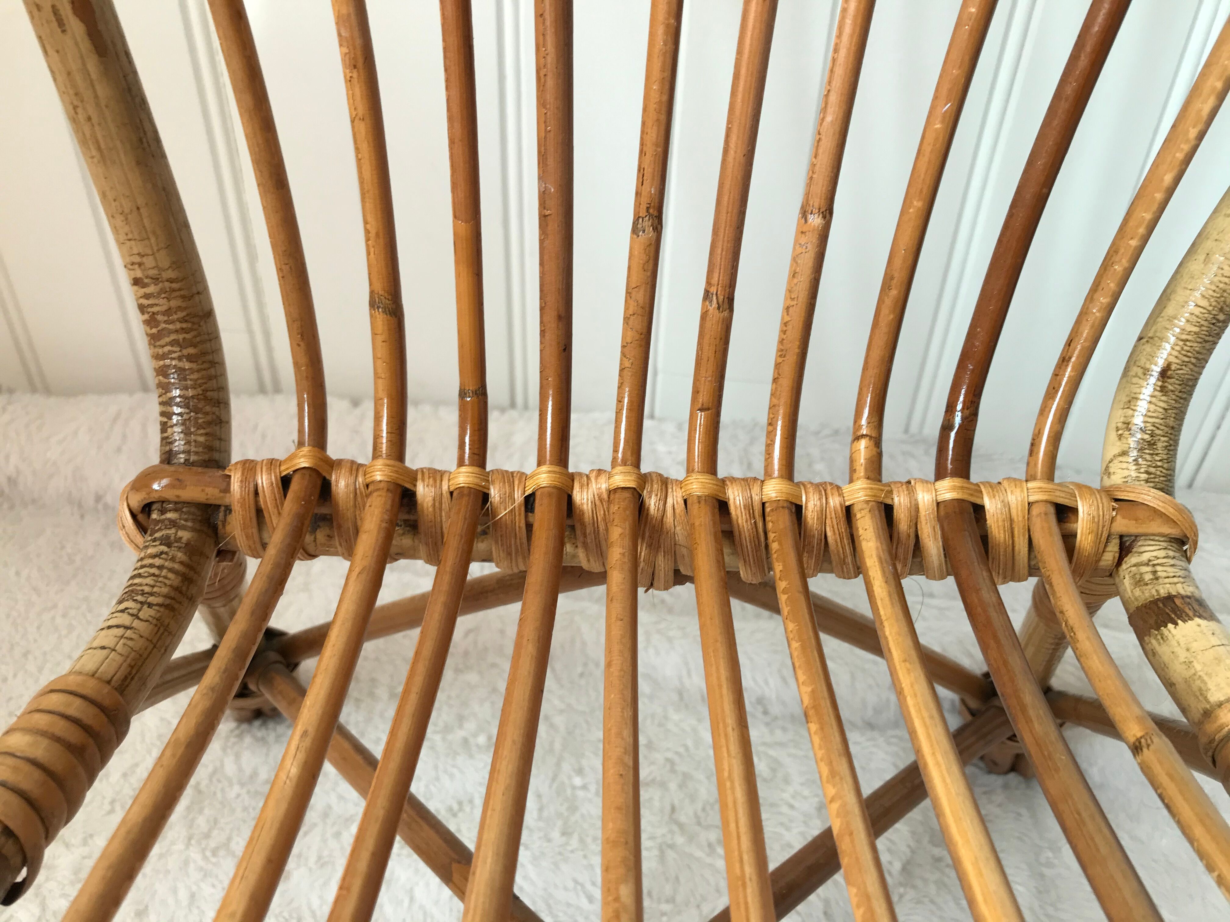 Fauteuil corbeille enfant en rotin