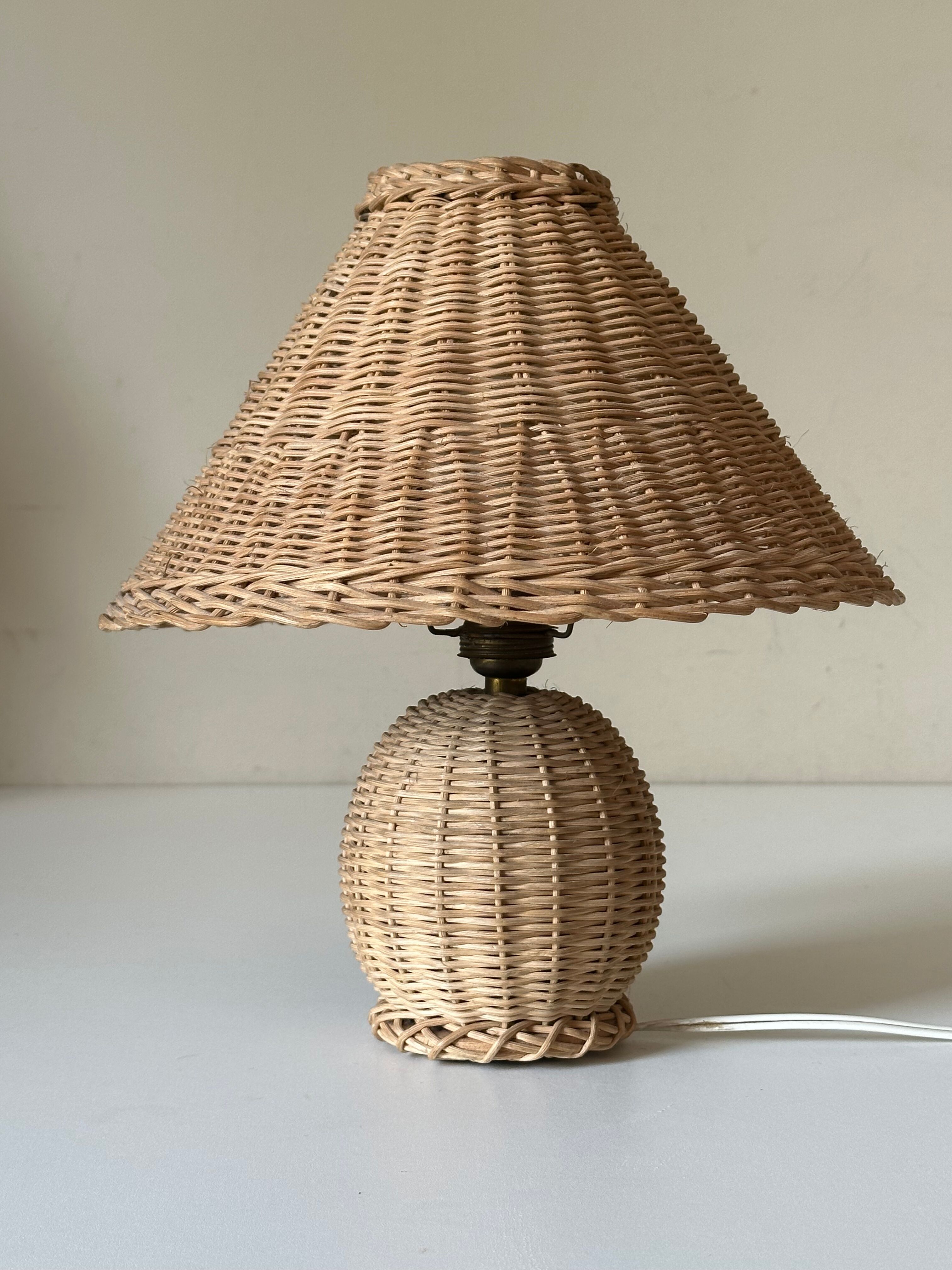 Lampe rotin vintage annees 60