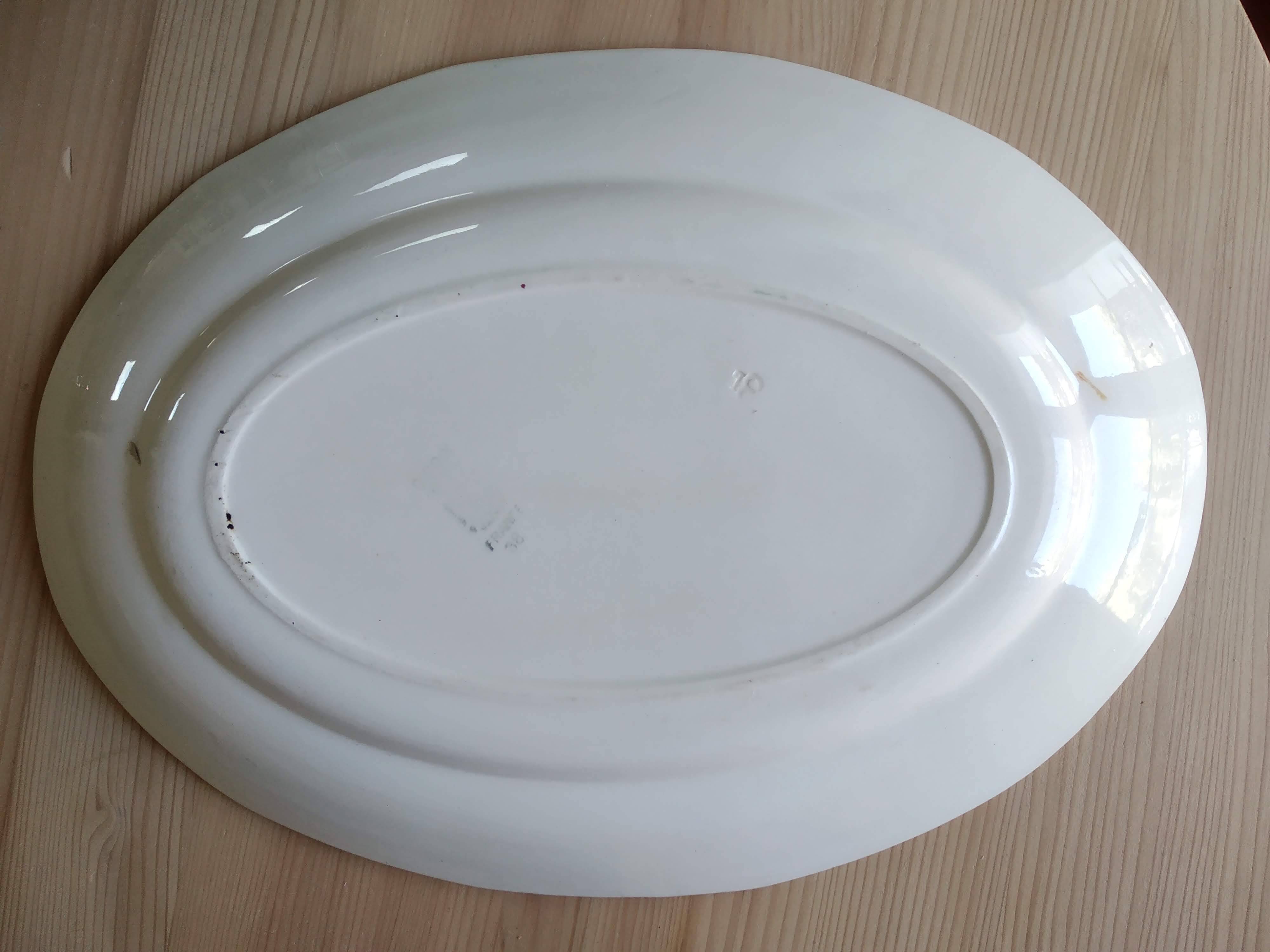 Oval dish Digoin Sarreguemines Blue roses