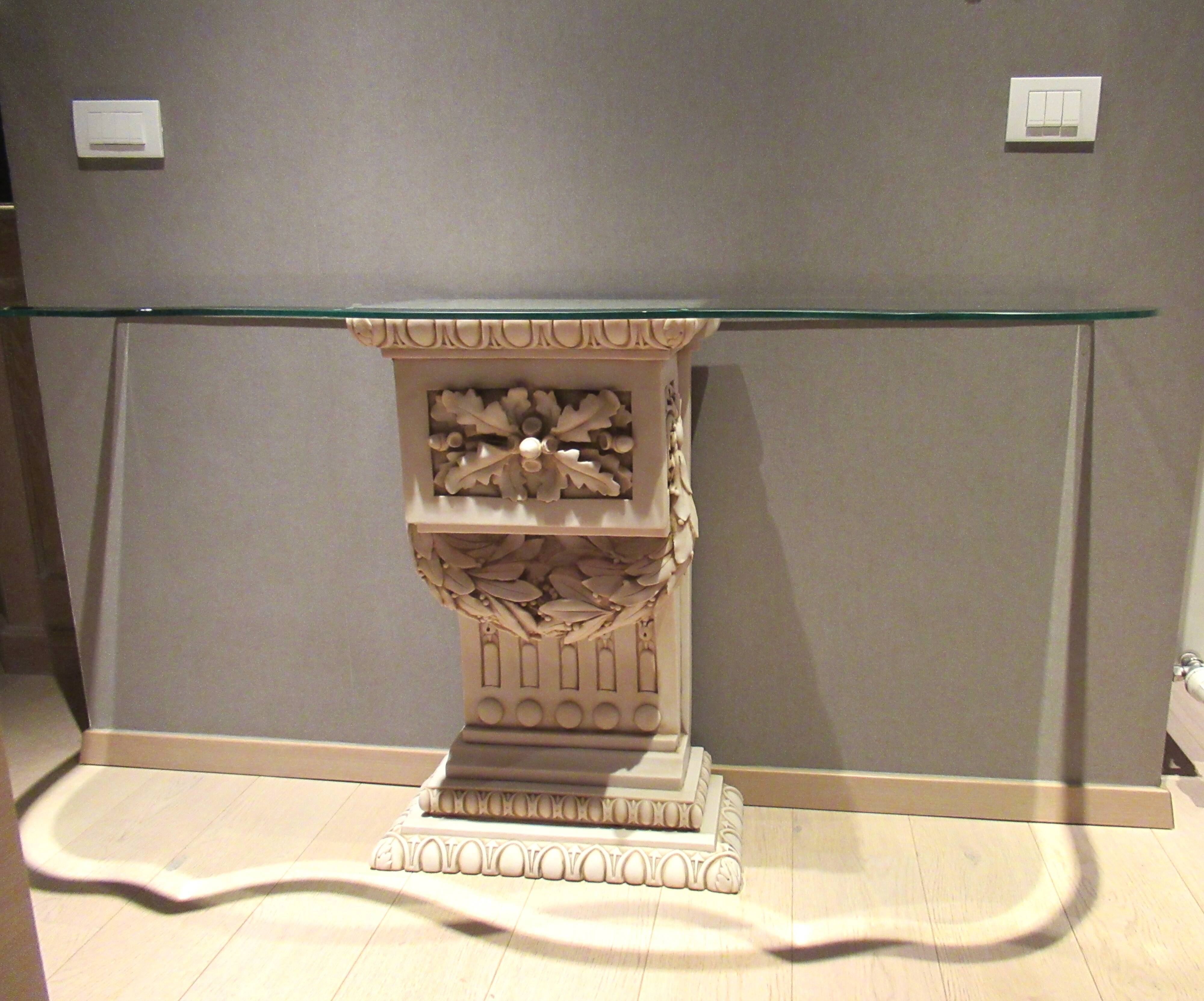 Imperio console with bespoke faceted glass