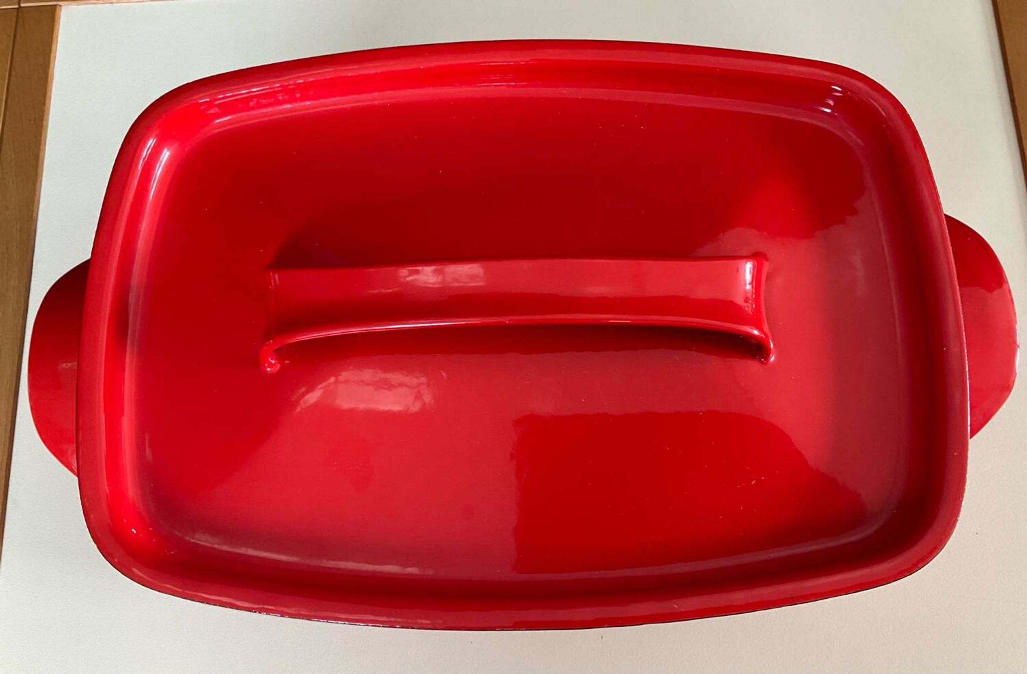 Cocotte vintage en fonte émaillée