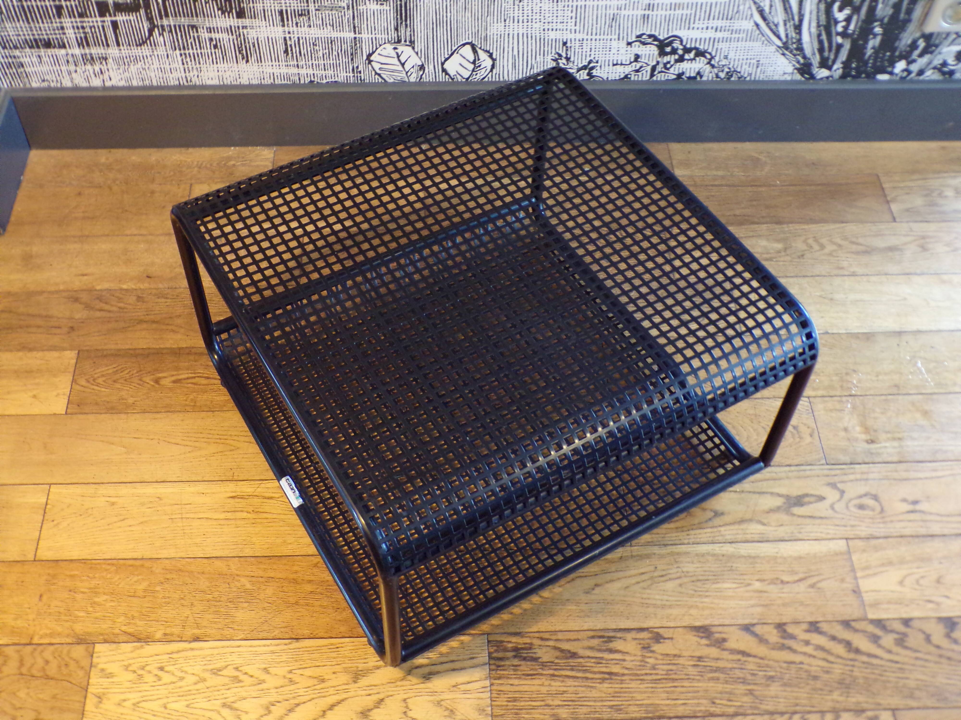 Table basse Talin Vincenza en tôle perforée 1970