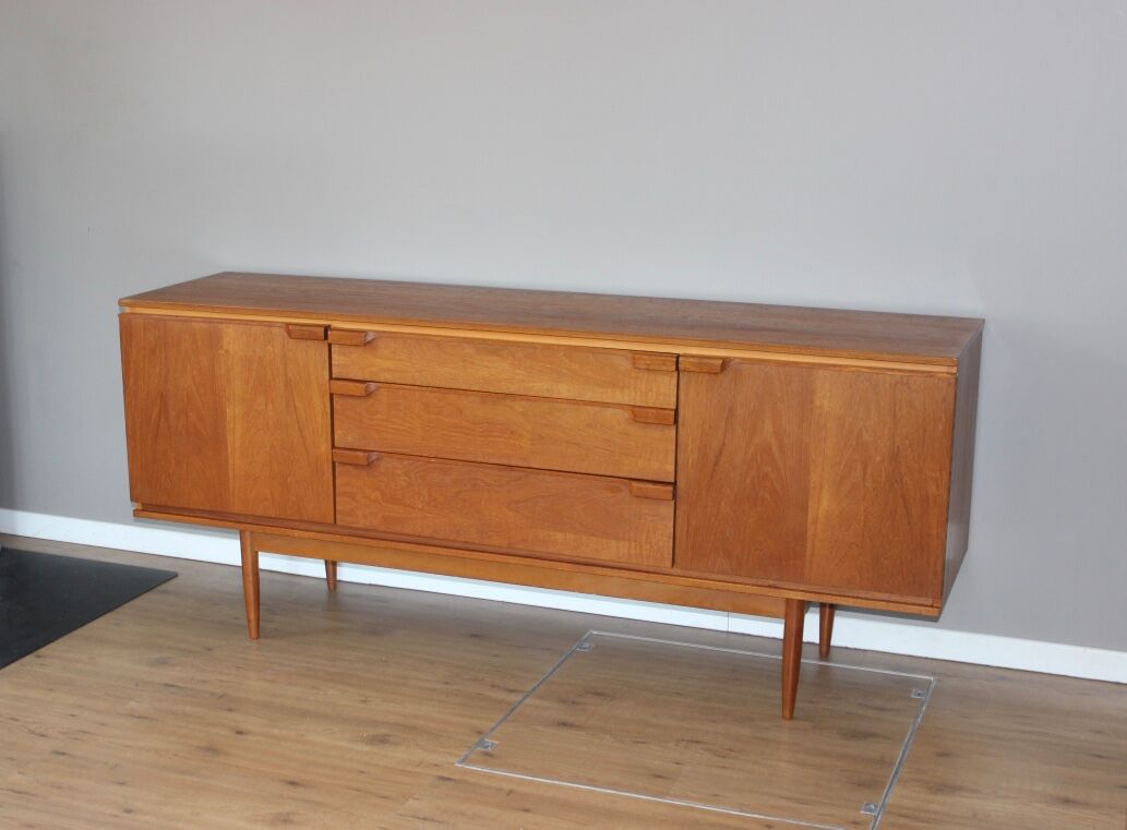 Vintage Scandinavian style teak line by Austinsuite 60s