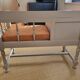 Banc téléphone et son siège cuir camel