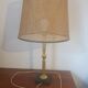 Lampe de table a poser ou pour chevet vintage années 60-70 base marbre noir (un morceau recollé) pied