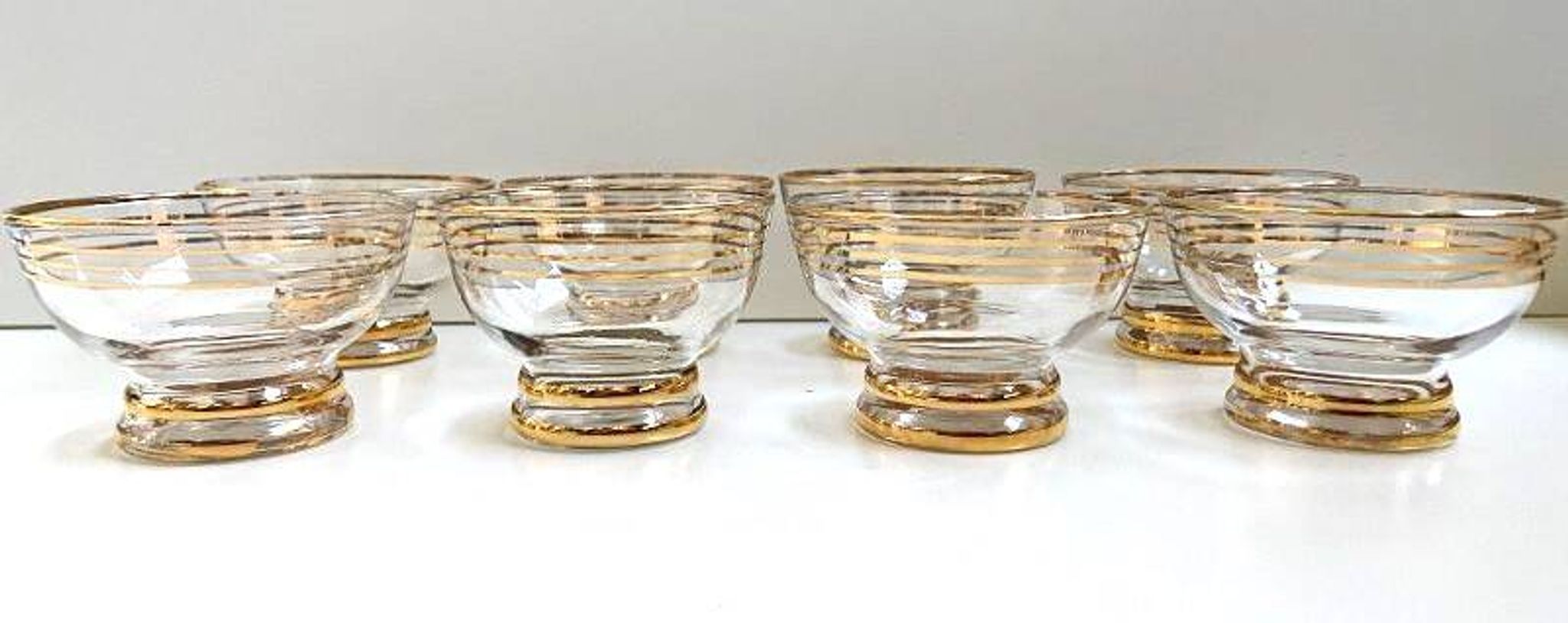 Set of 8 Glasses Coupes Bowls Champagne Alcohol Vintage Crystal Design