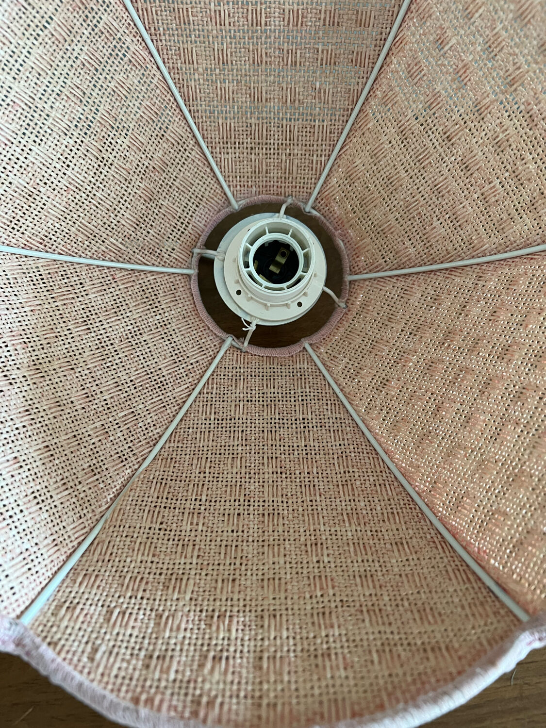 Vintage suspension in raffia and fabrics