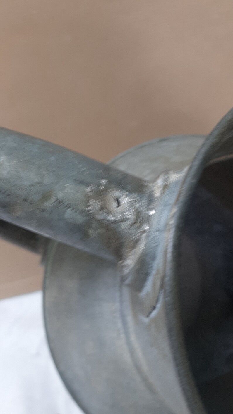 Zinc watering can