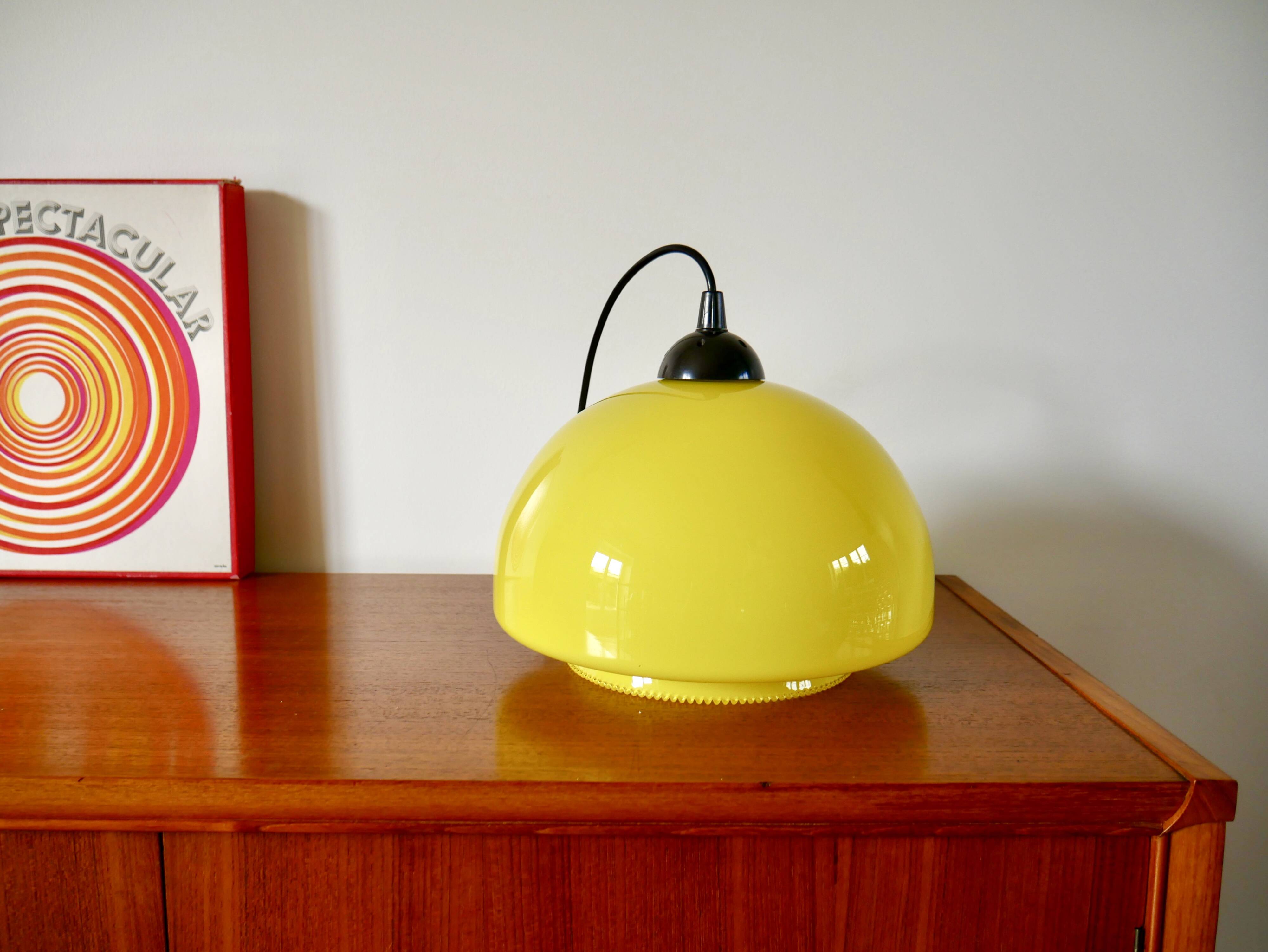 Suspension in yellow opaline mushroom design 60s-70s