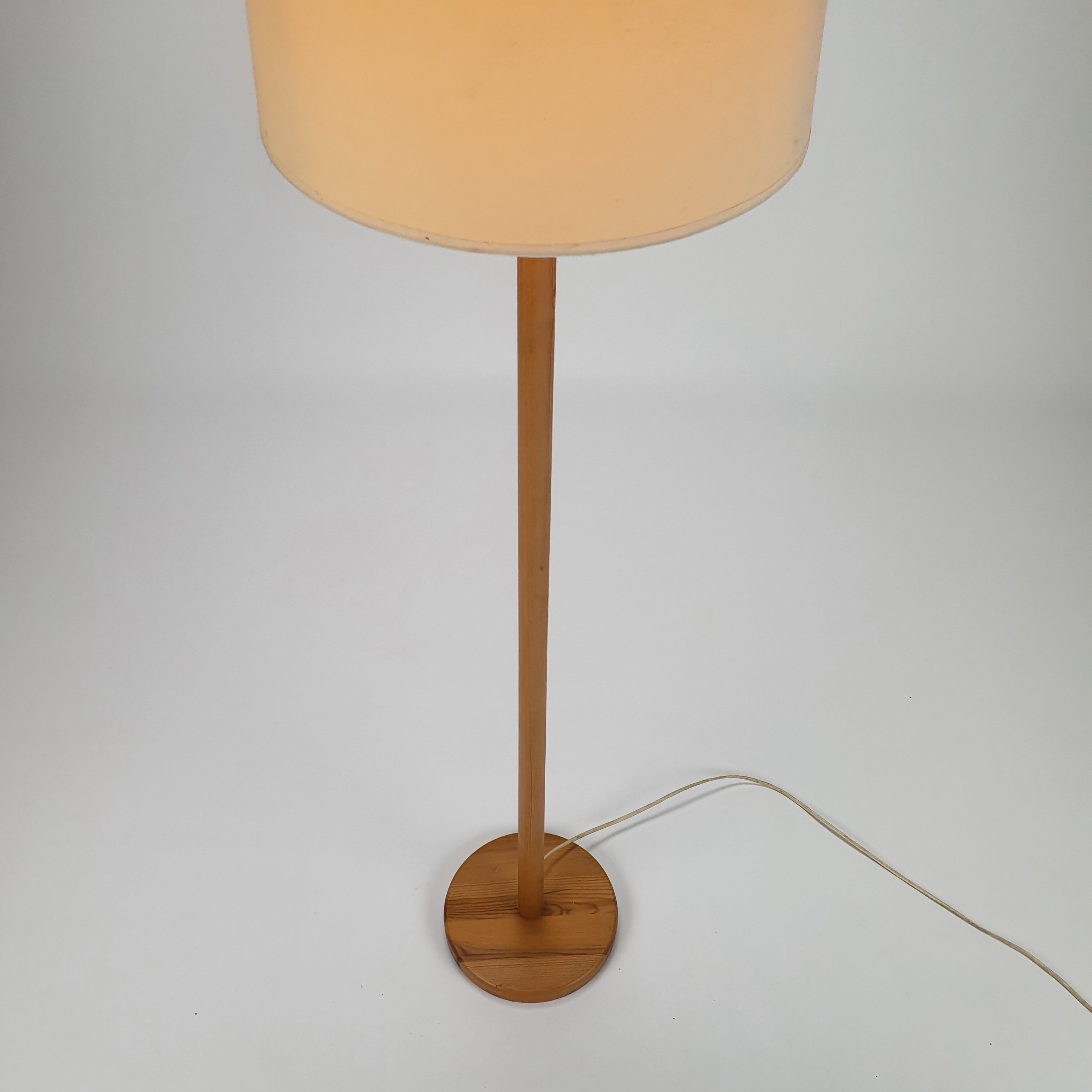 Vintage Pine Floorlamp, 1970s