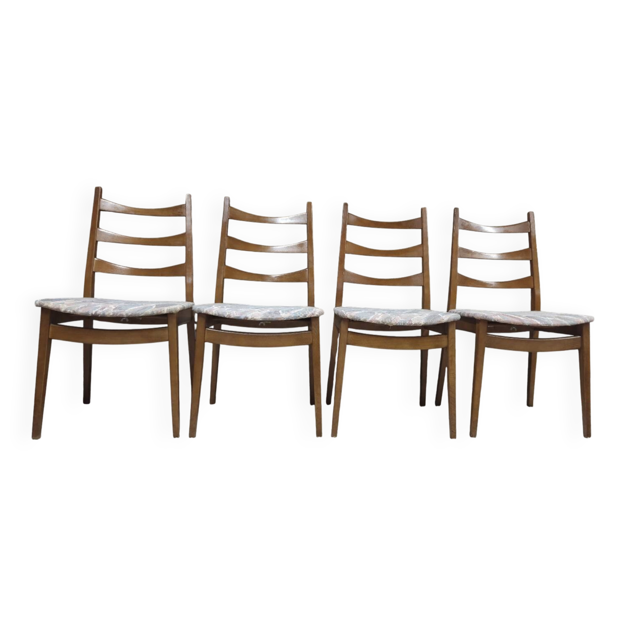 Set of 4 vintage Welzel chairs in 1970s Scandinavian style.