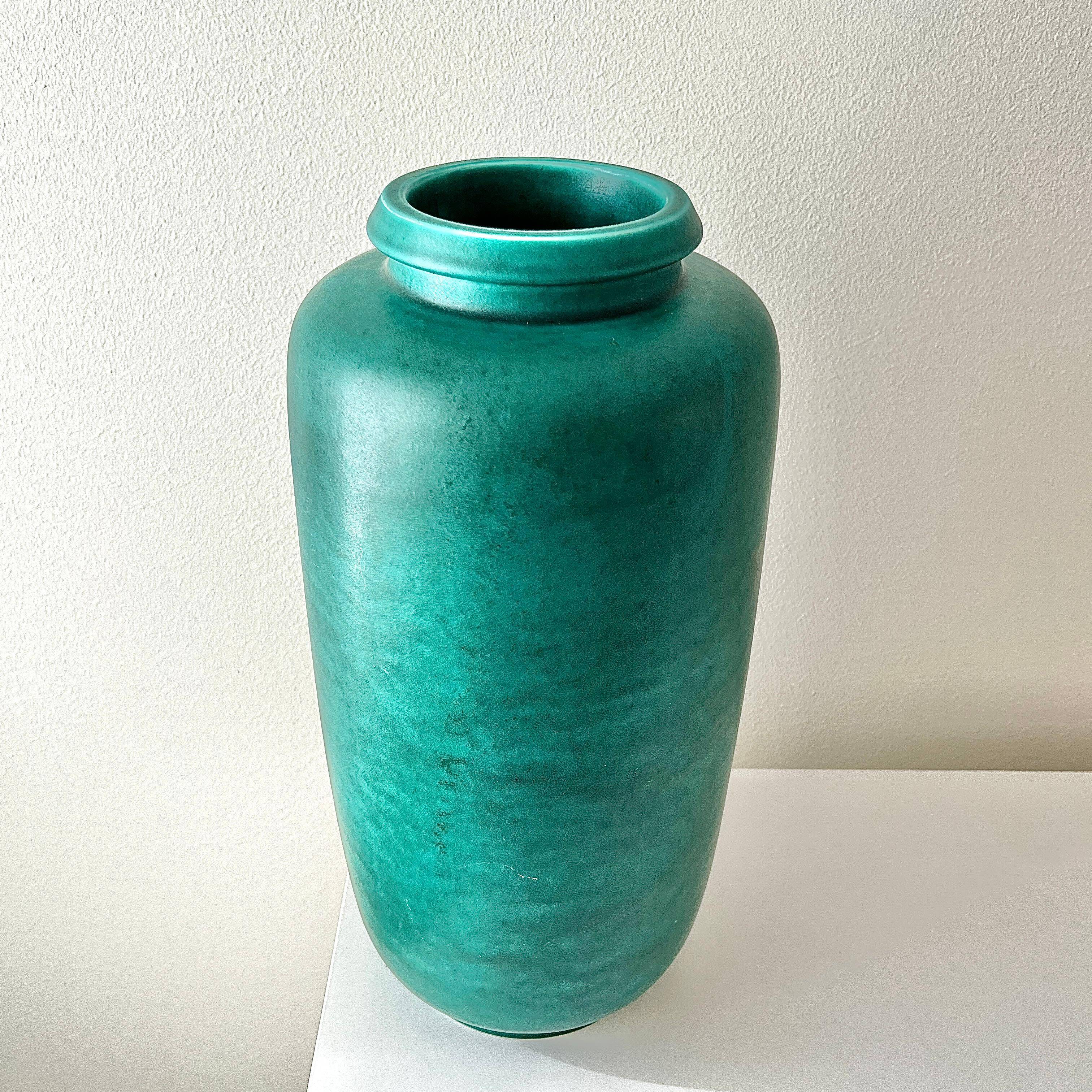 Large ceramic vase The Modern Scandinavian Kåge for Gustavsberg Sweden.
