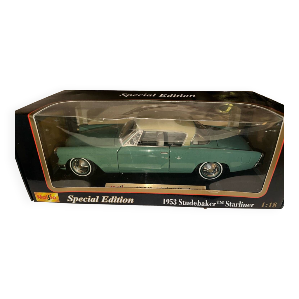 Maisto 1953 Studebaker Starliner 1 18 scale diecast car special edition