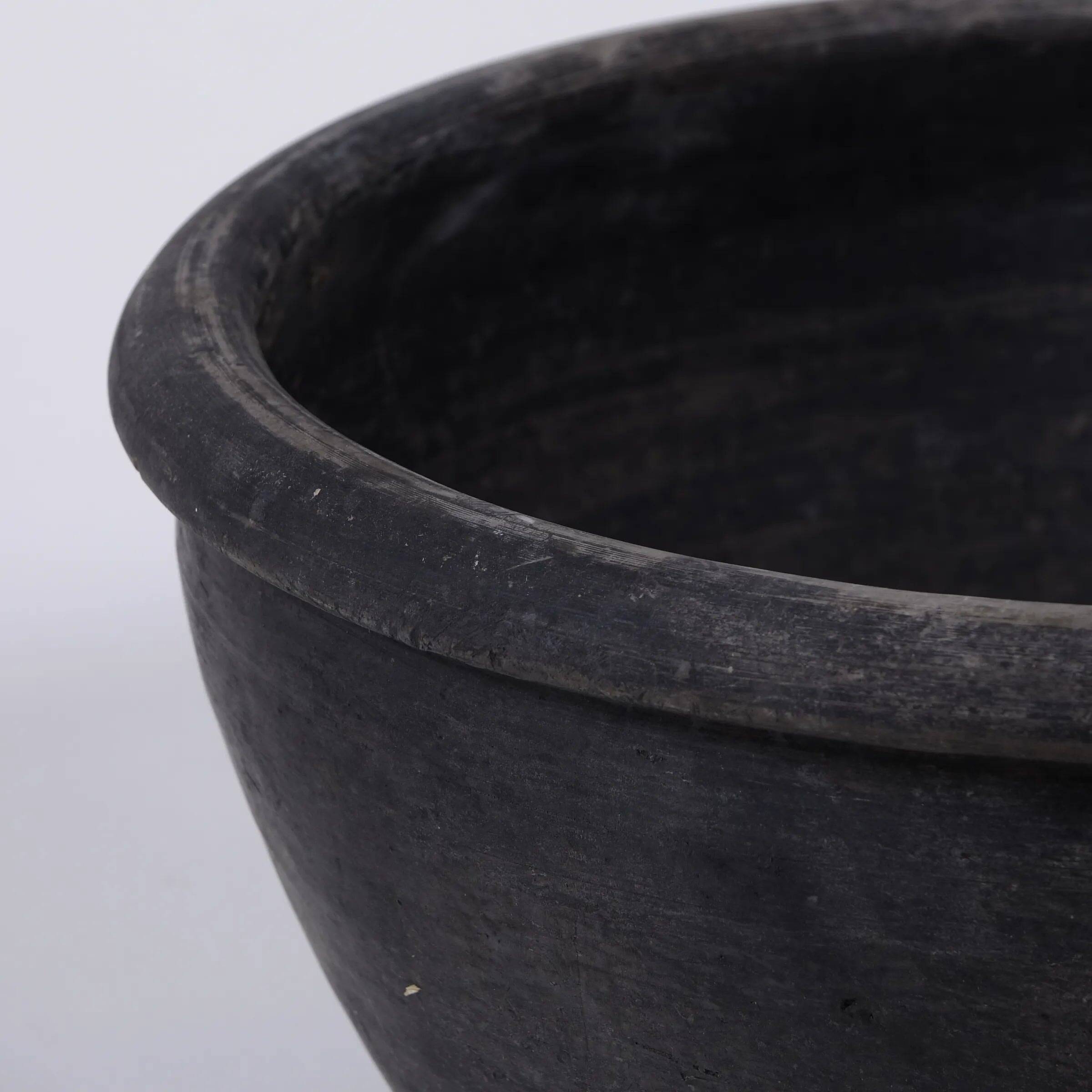 Sichuan - Antique Chinese earthenware dish no. 2