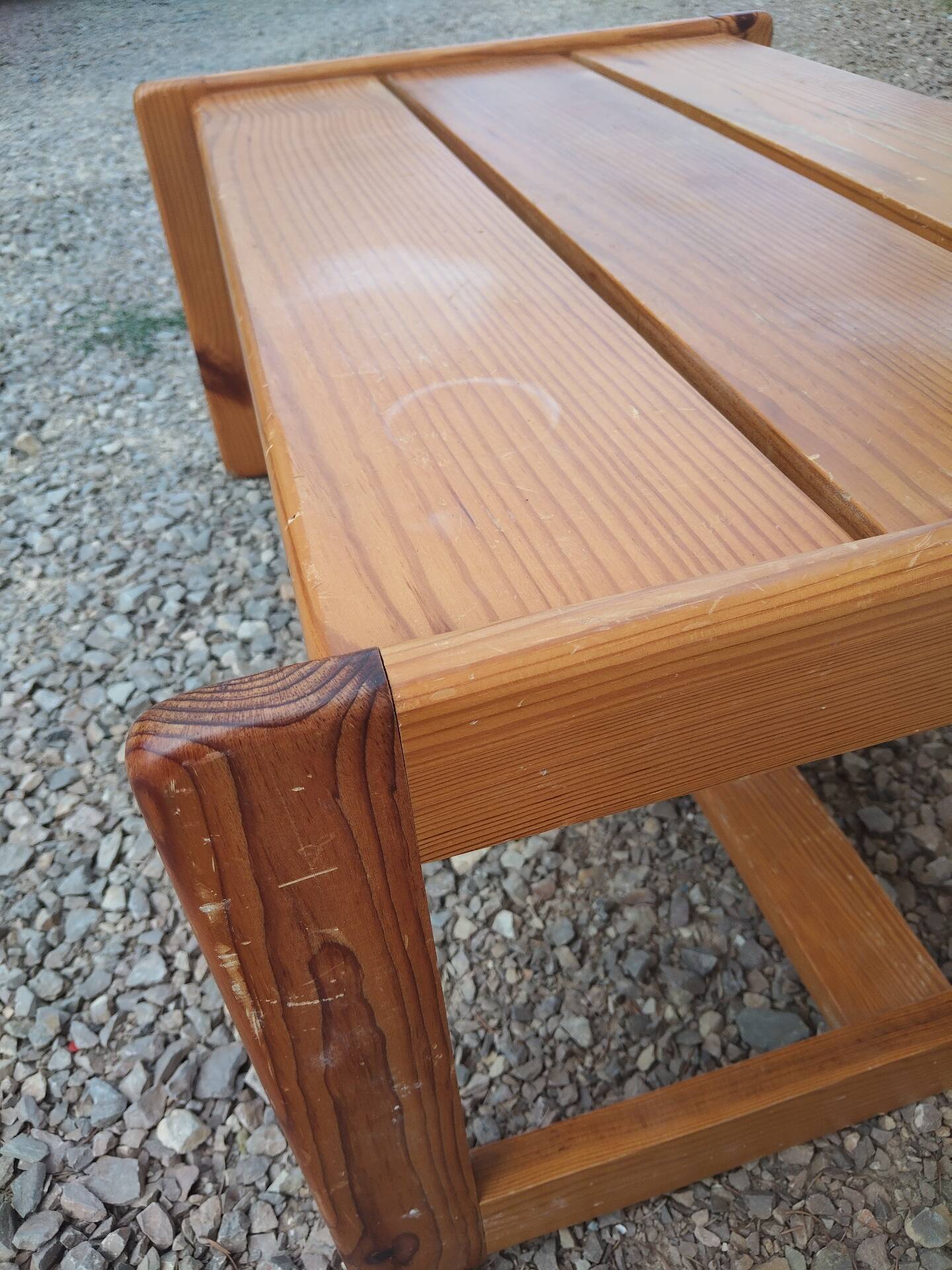 Table basse vintage en pin massif, années 1970