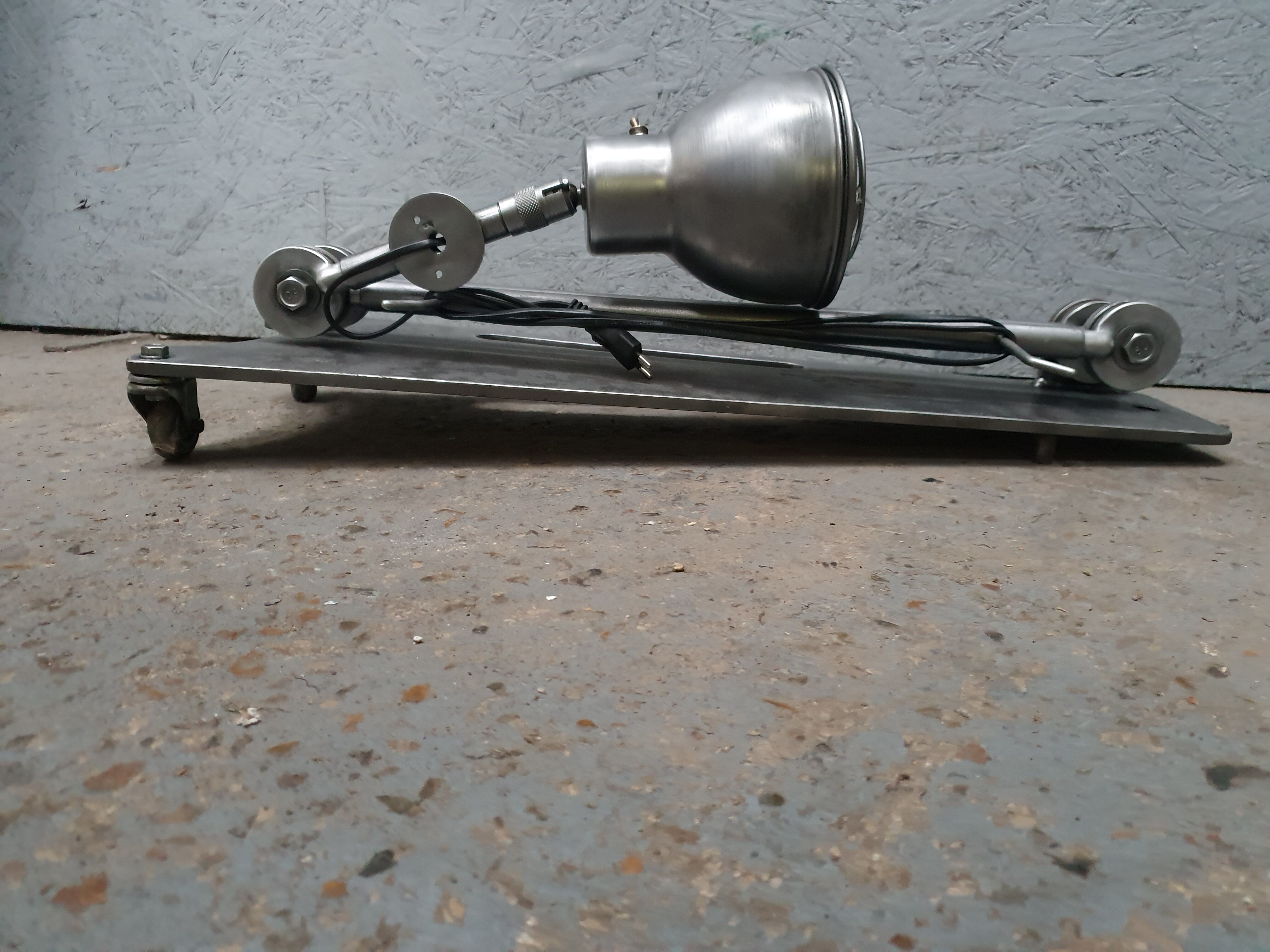 Devil lamp industrial body lamp four folding arms