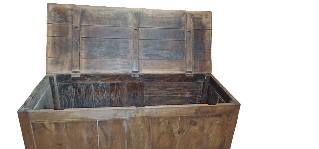 Oak chest