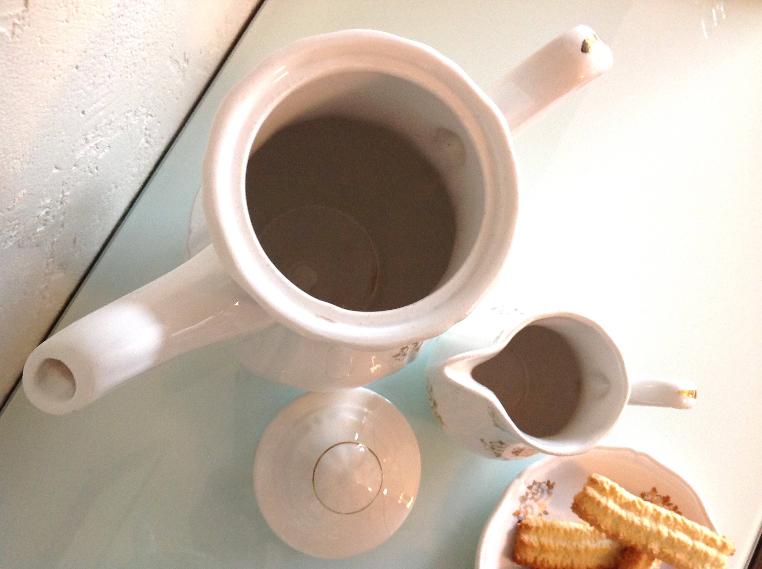 White porcelain coffee service with golden flowers / vintage 50s-60s