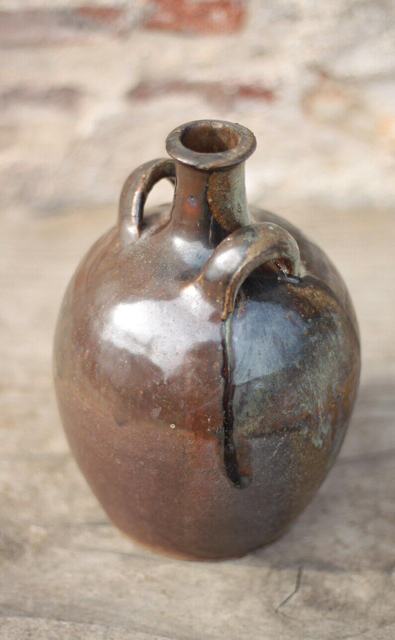 Old handled pot, antique pot, handled jar, interior decoration, collection, pottery