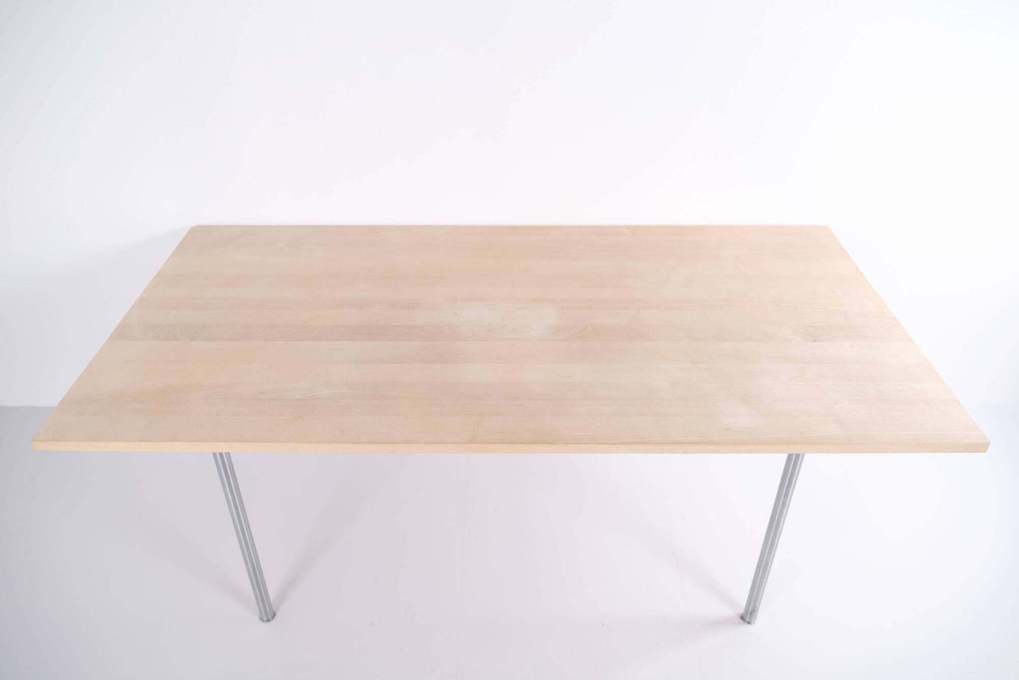 CH318 dining table – Hans J. Wegner – solid beech – extension leaves – Tranekær Møbler