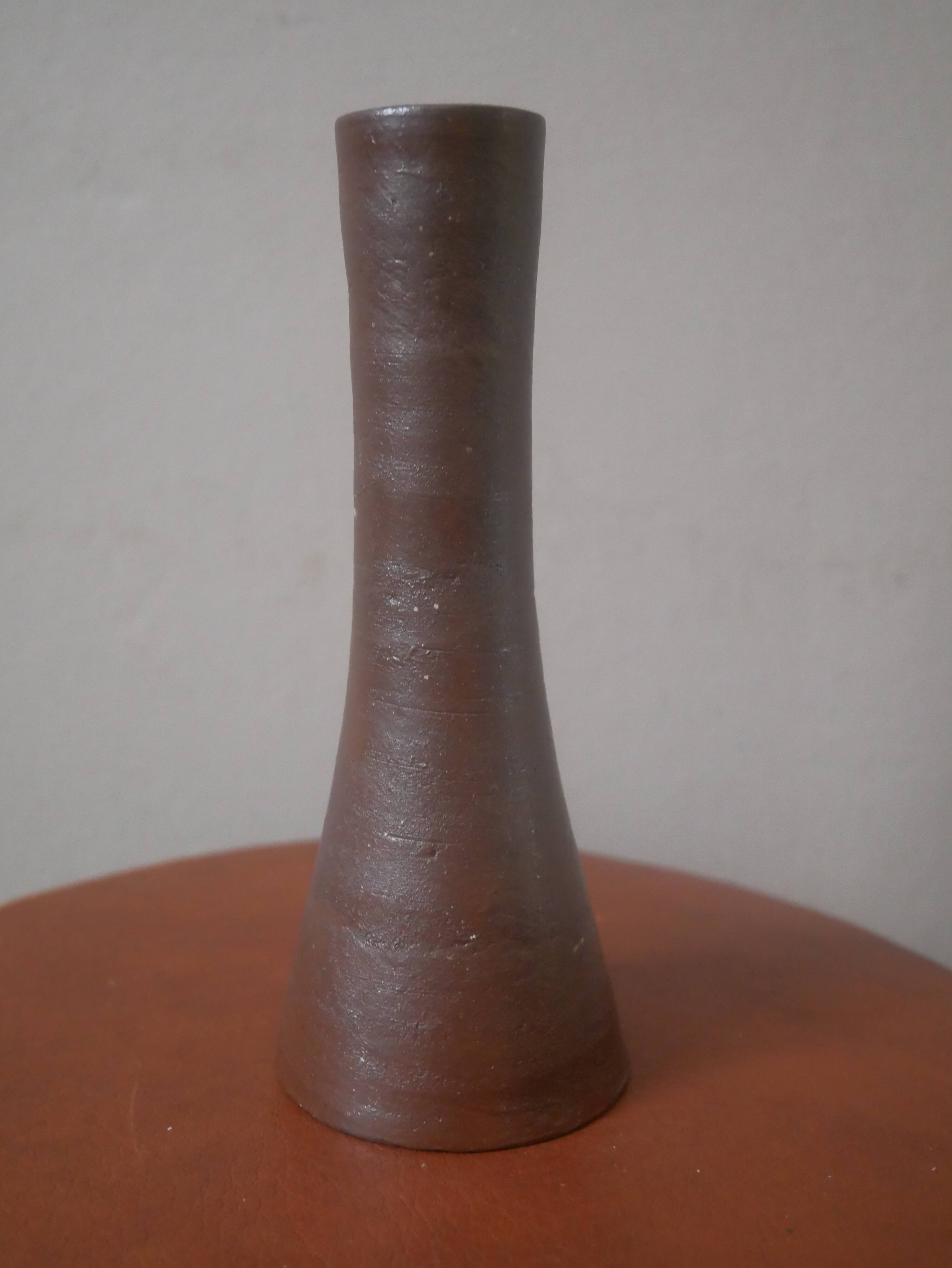 Ceramic soliflore vase artisanal handmade pottery Scandinavian country decoration