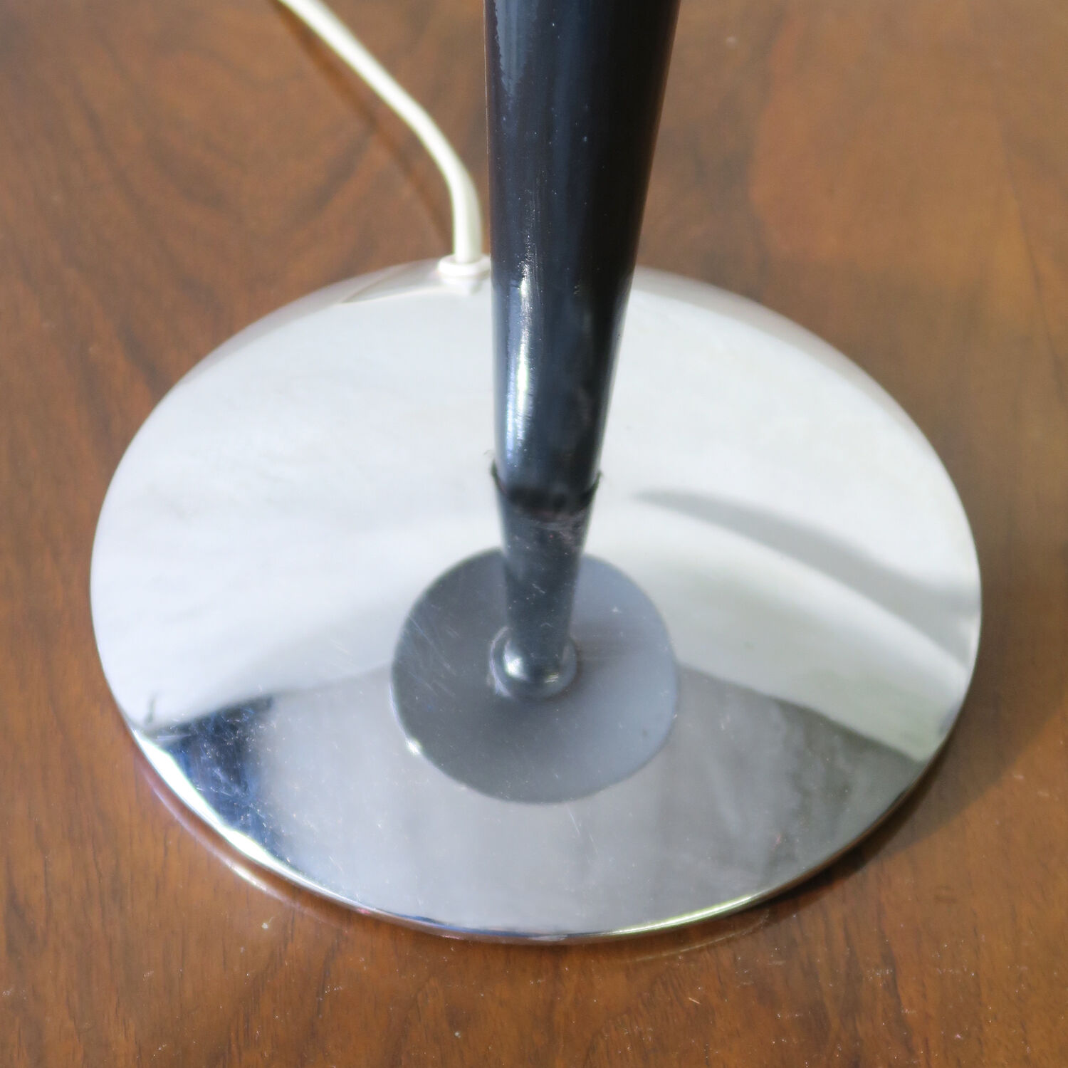 Liner model lamp