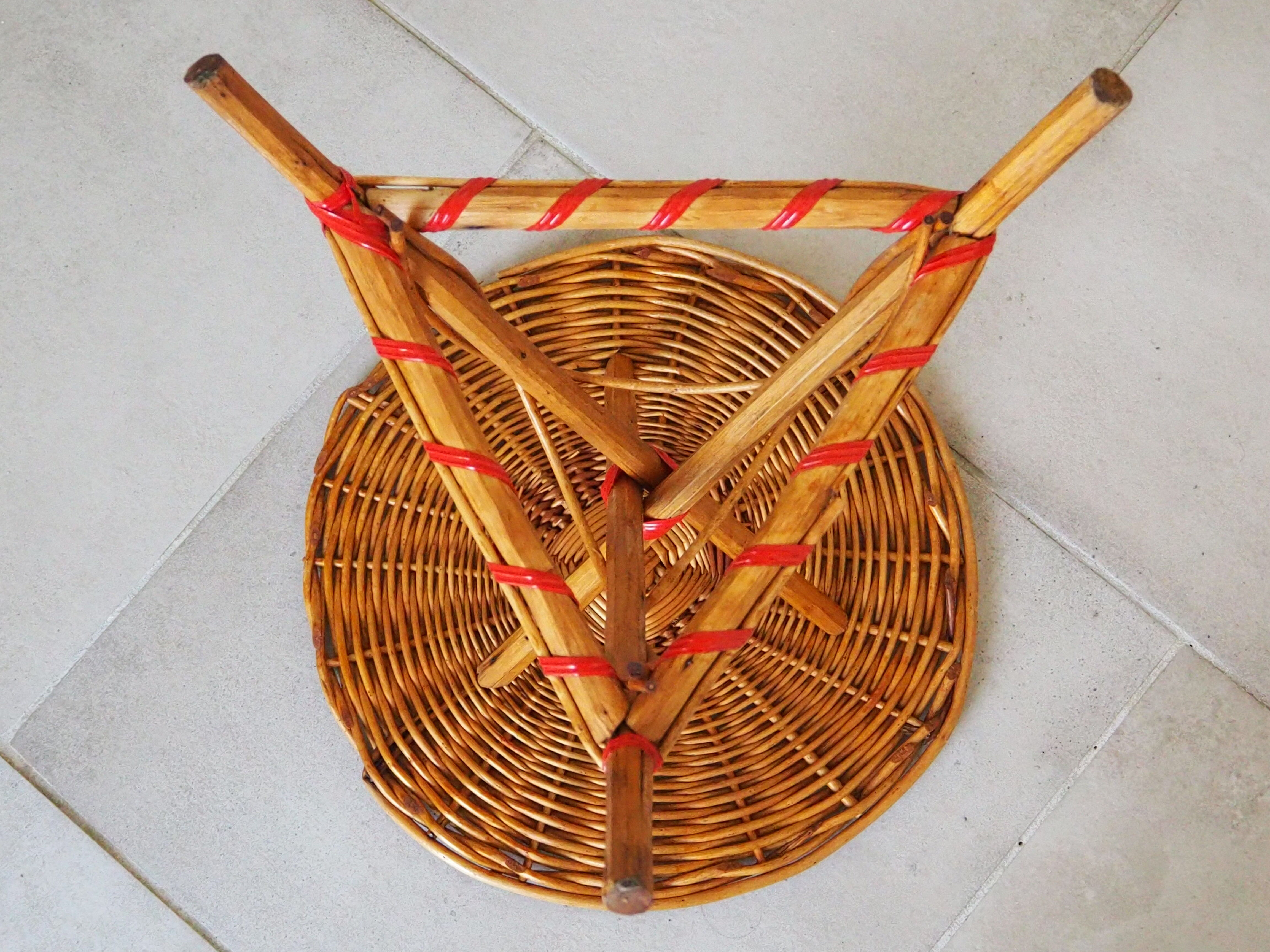 Bolster / pedestal table in tripod rattan 1960s-1970s