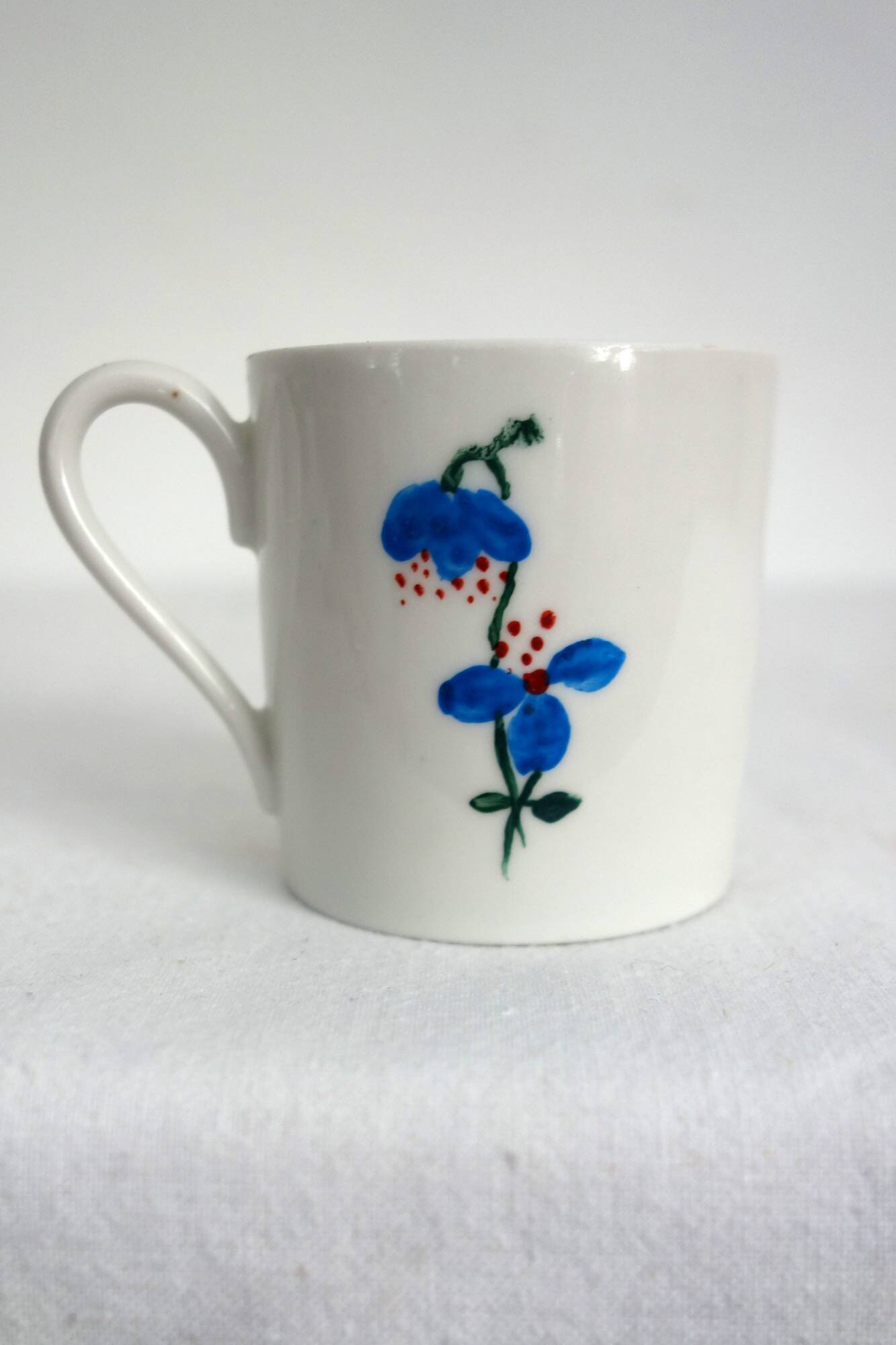 6 Limoges porcelain coffee cups, hand decorated, 1930s