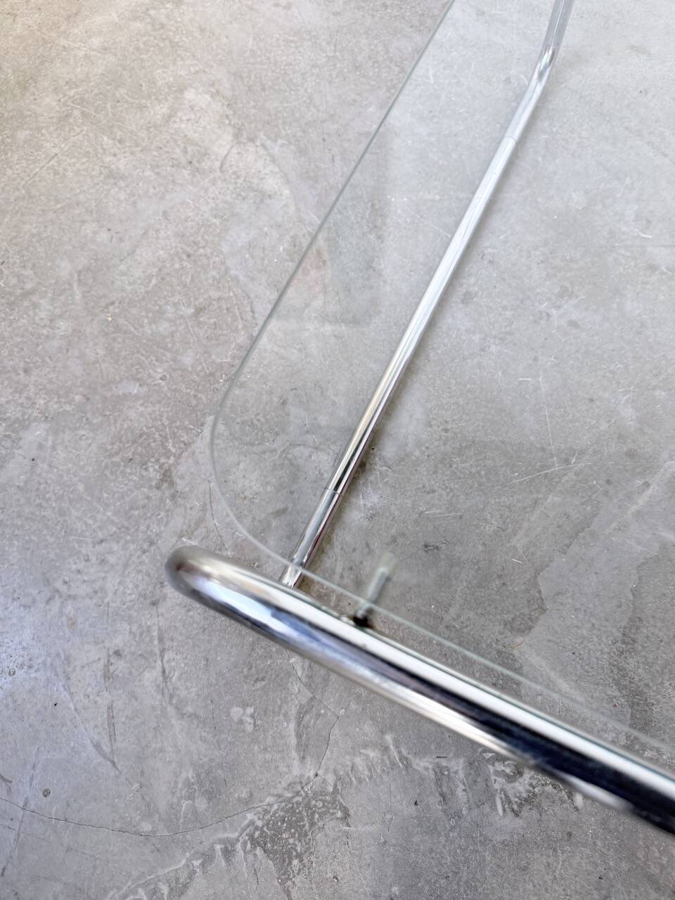 Table basse moderniste Bauhaus en acier tubulaire