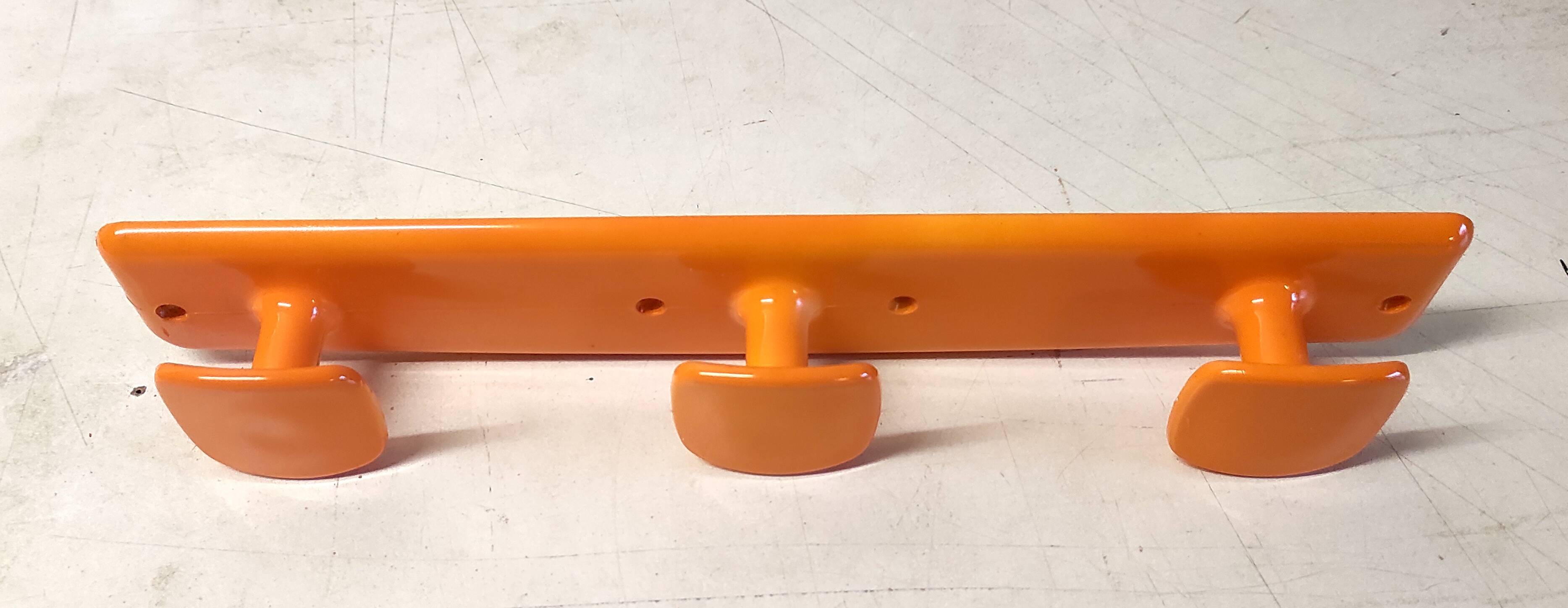 Syla vintage orange coat rack - 1970s