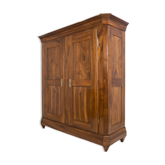 Wardrobe in walnut wood, germany, early19th century