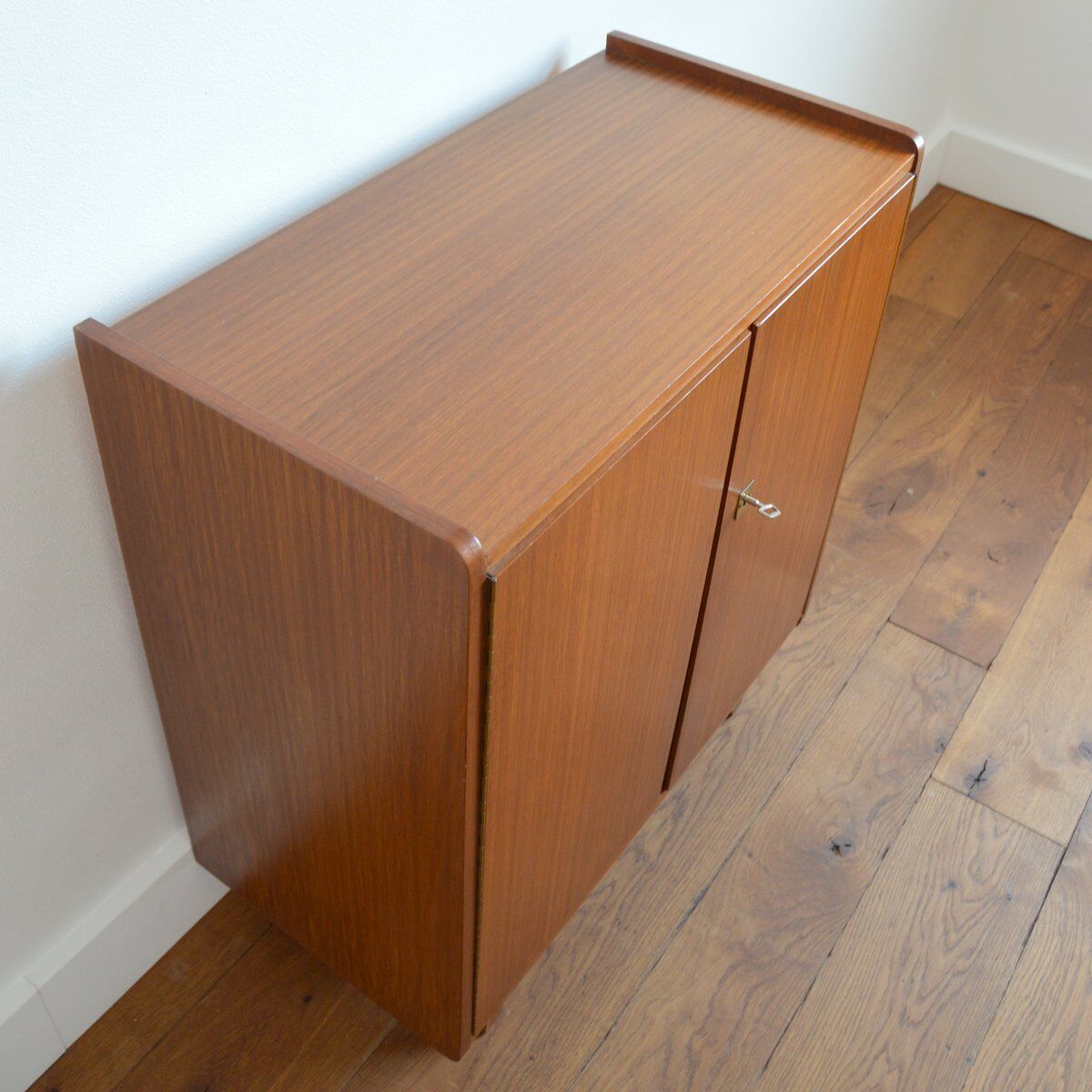 Small vintage 1960s row