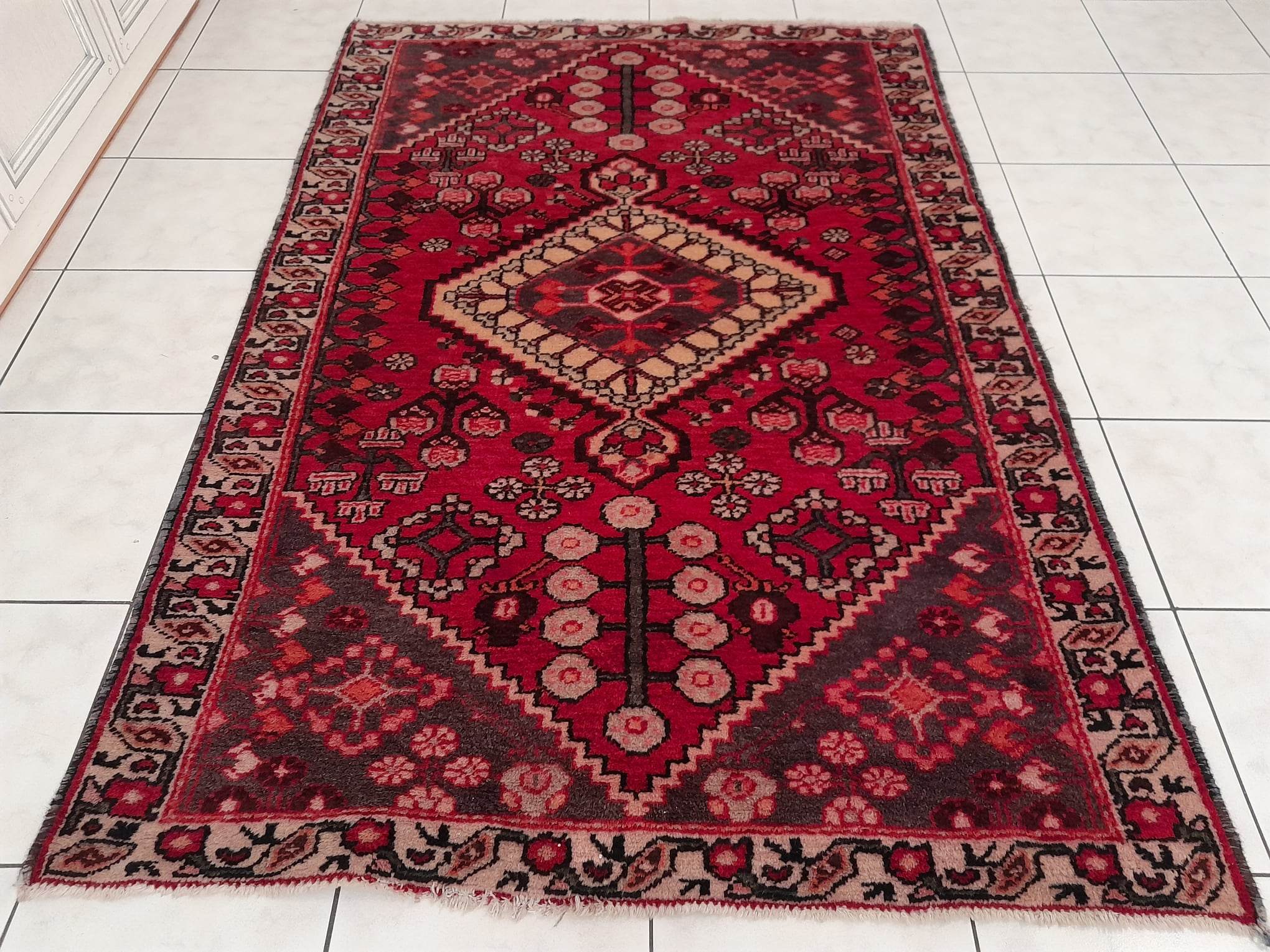 Handmade Persian Hamadan rug 192x129cm